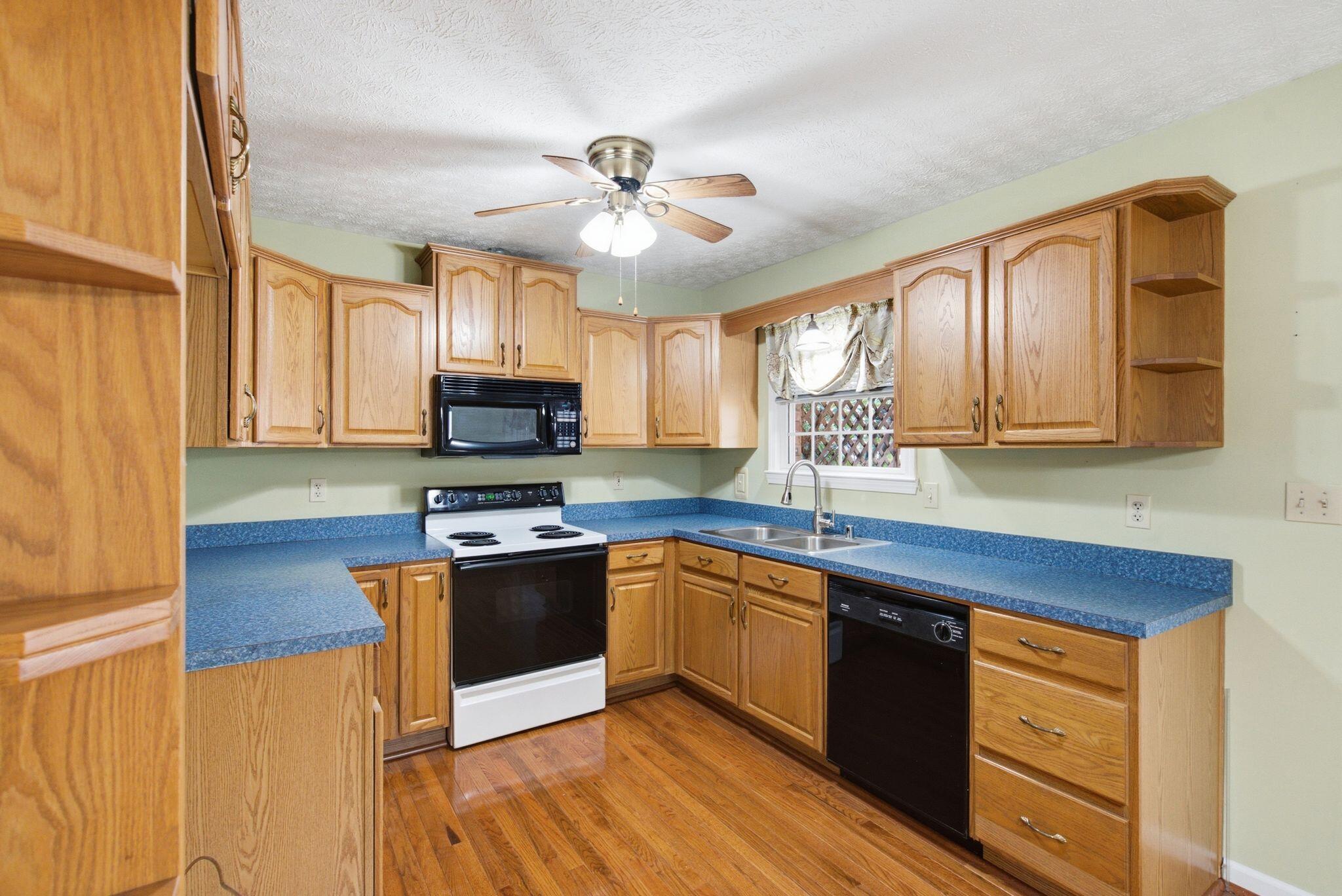 131 Sturbridge Drive Property Photo 25