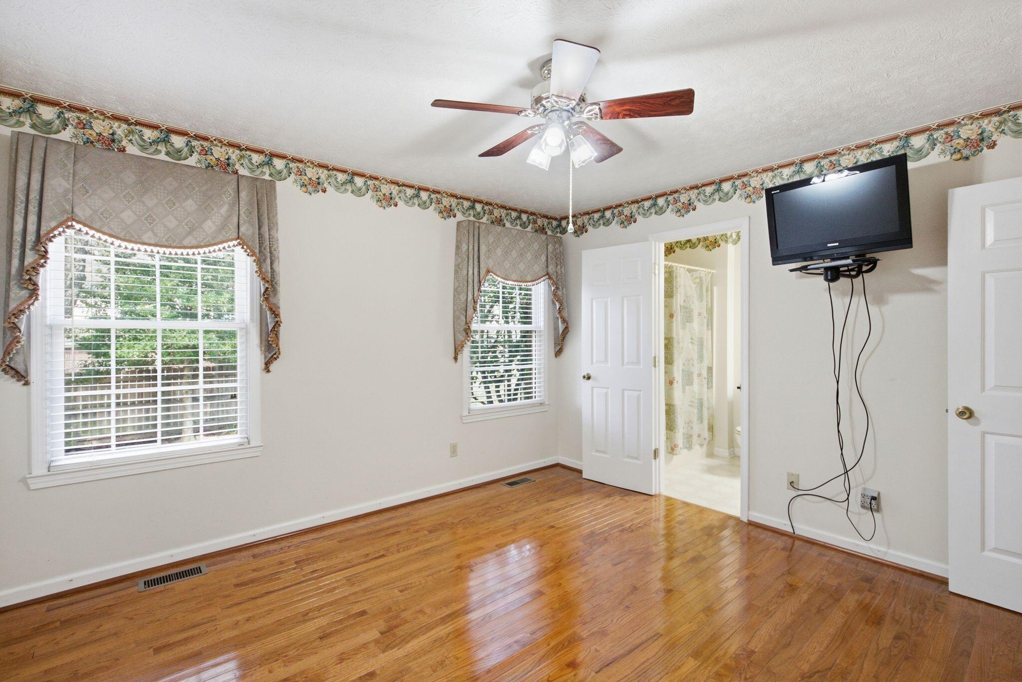 131 Sturbridge Drive Property Photo 32