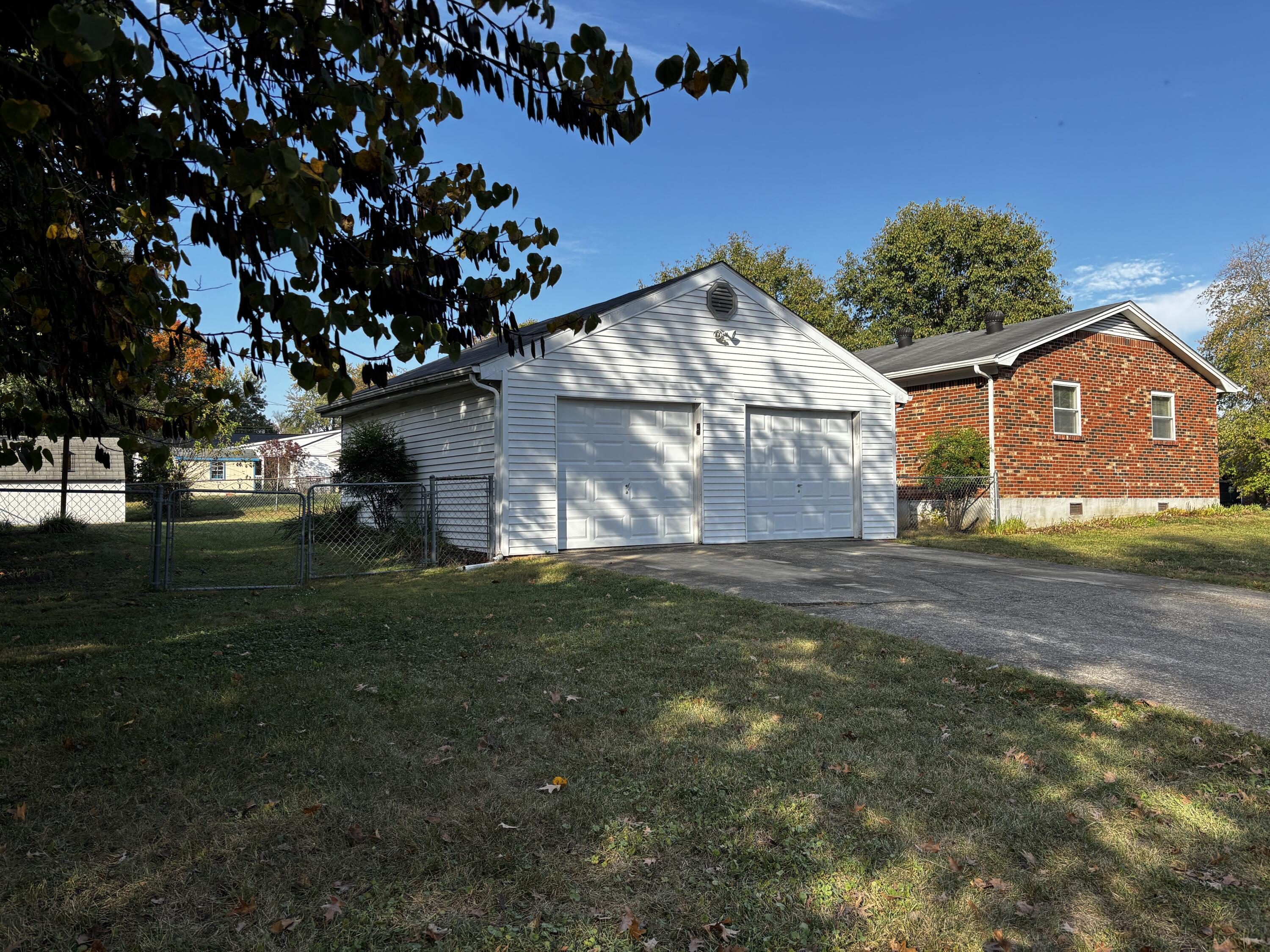 636 Alfa Drive Property Photo 2