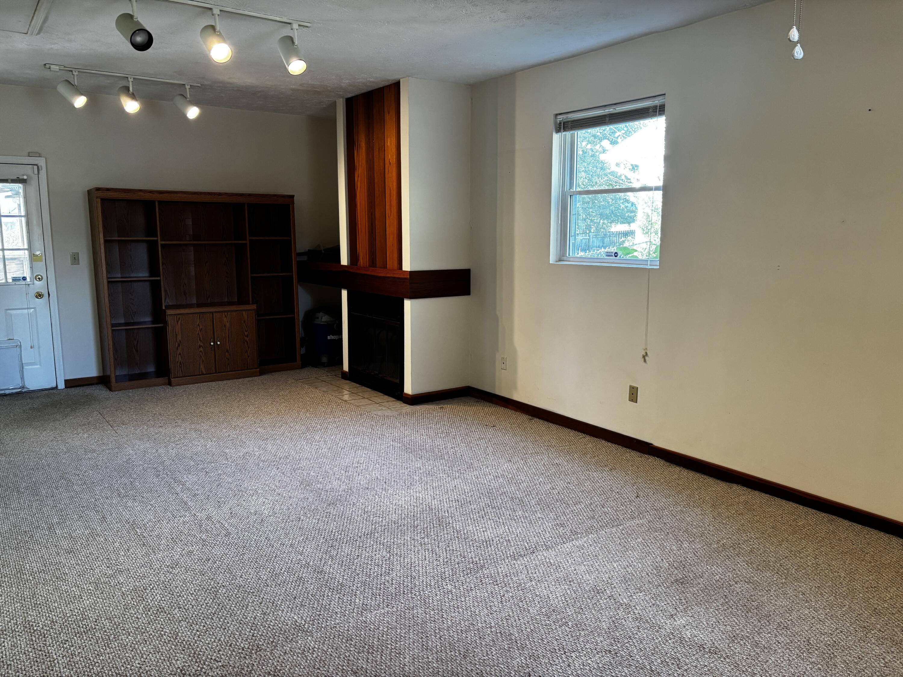 636 Alfa Drive Property Photo 9