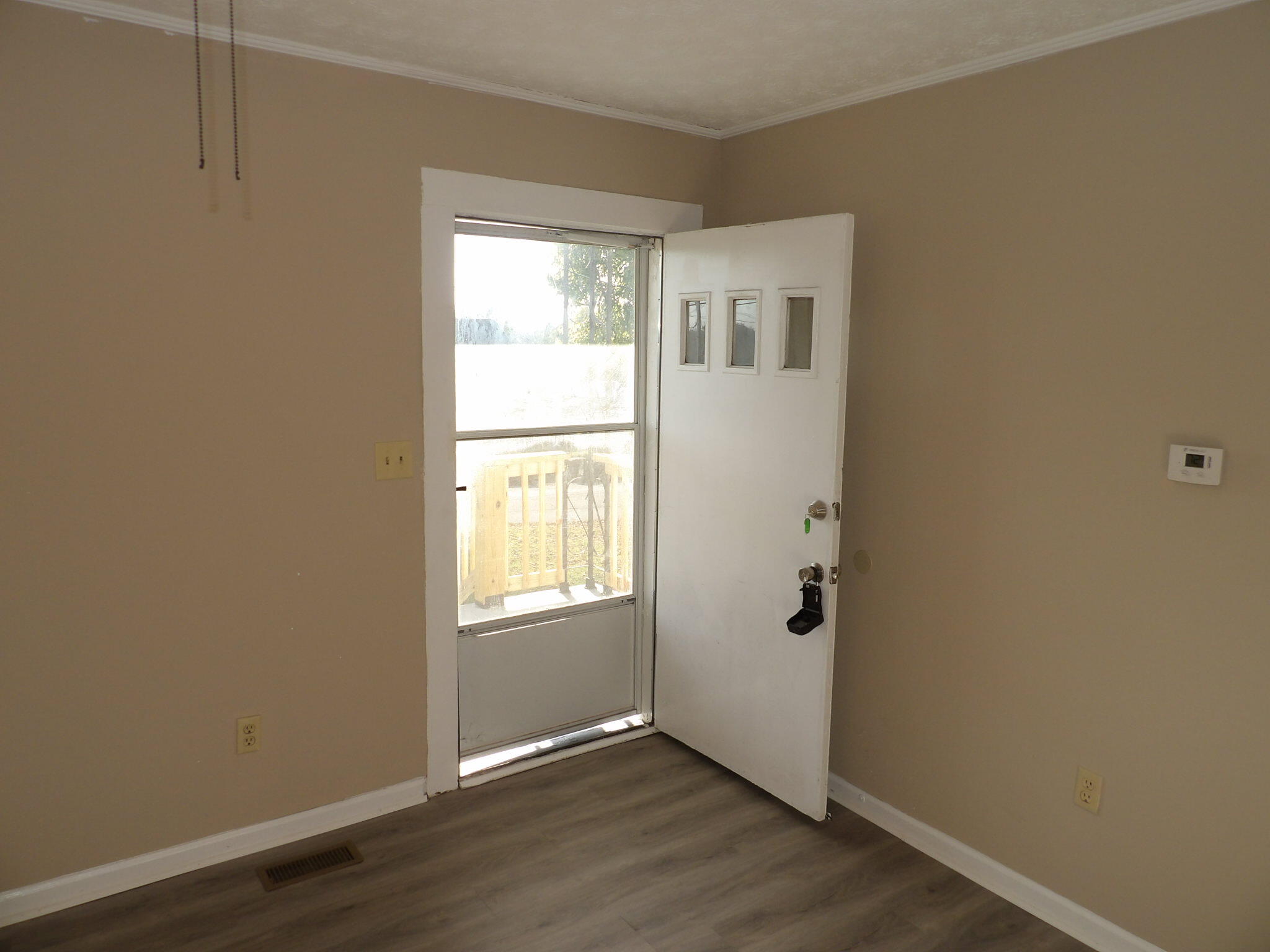 111 Allnutt Drive Property Photo 7