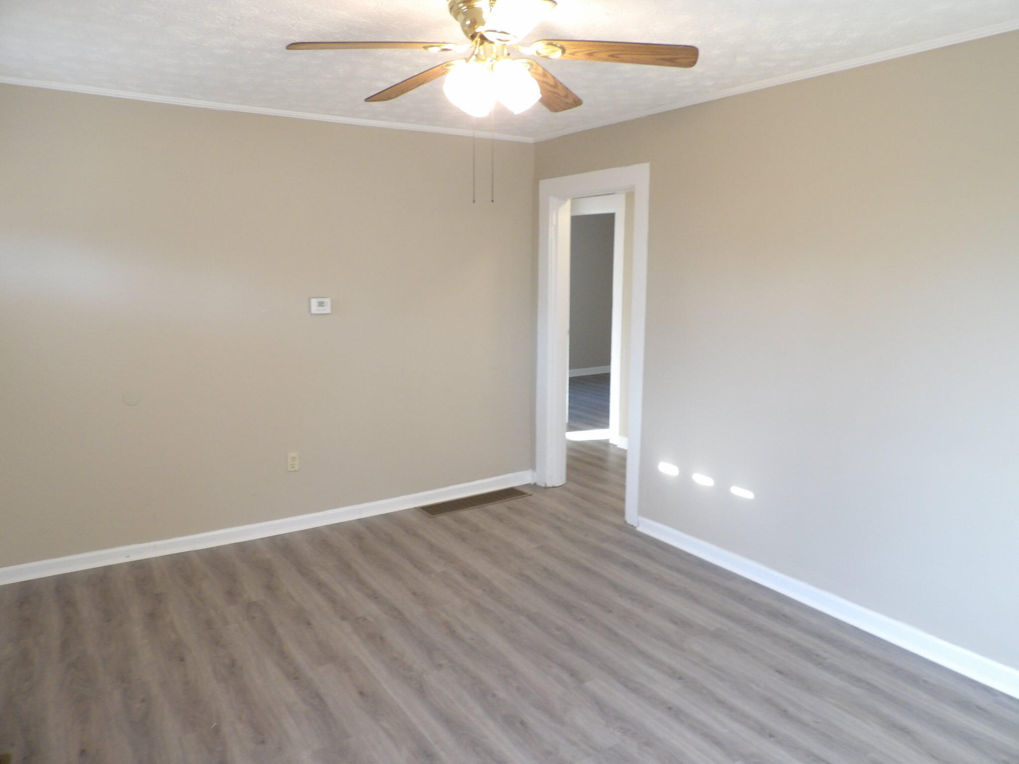 111 Allnutt Drive Property Photo 10
