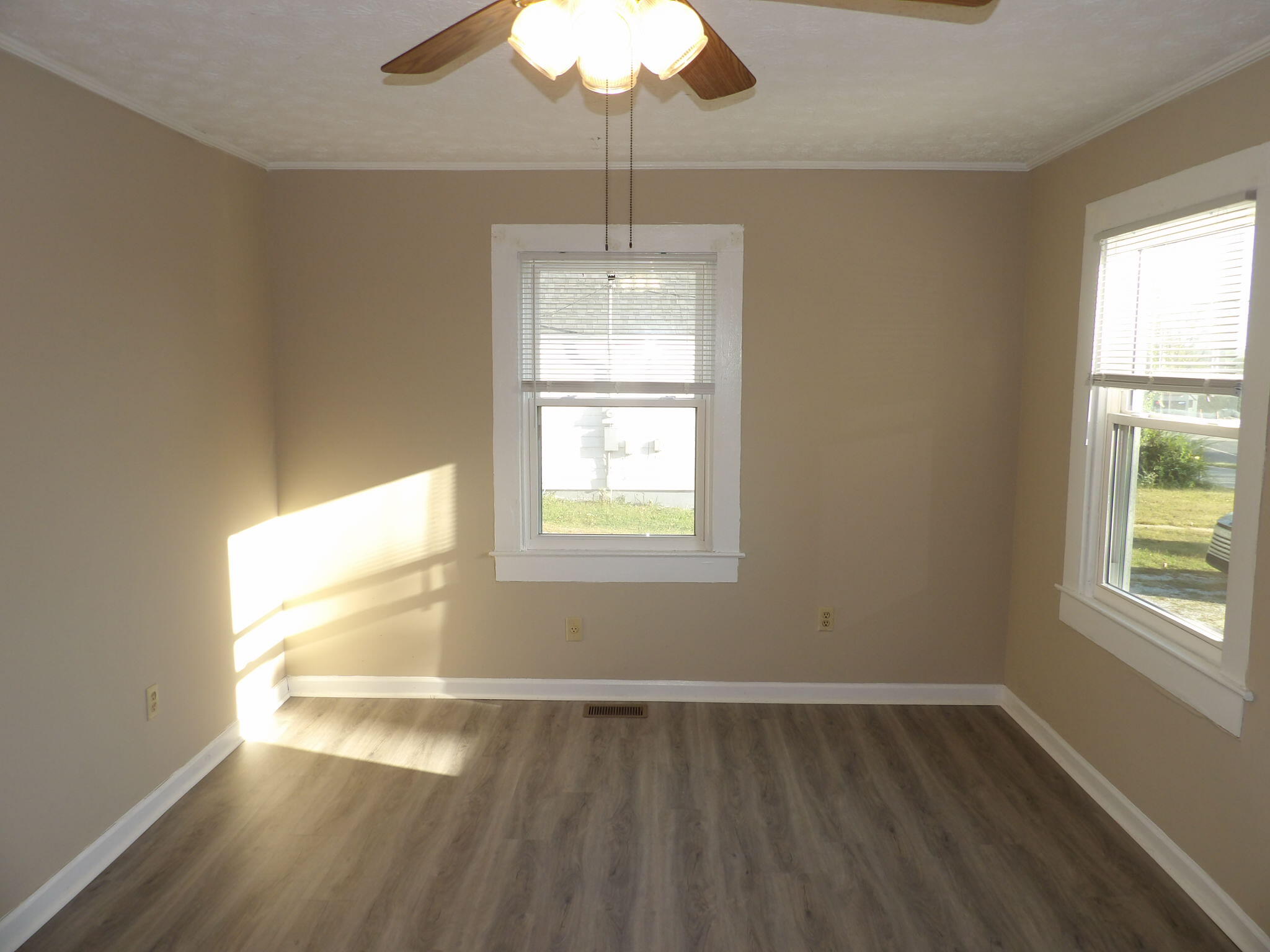 111 Allnutt Drive Property Photo 12