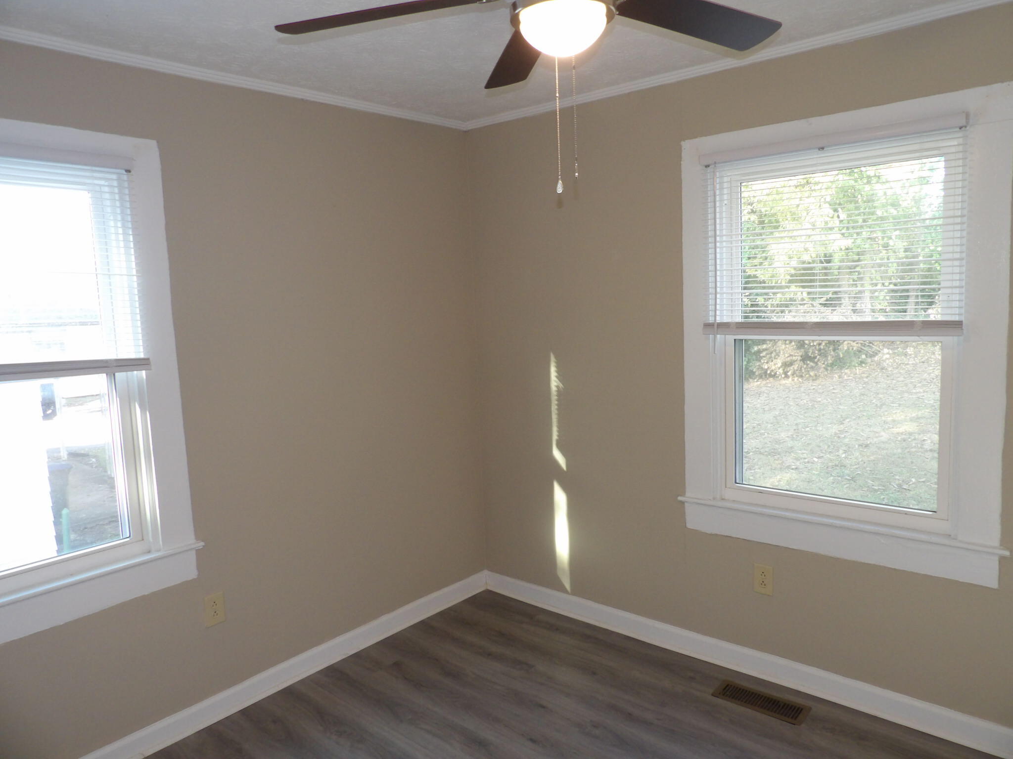 111 Allnutt Drive Property Photo 21