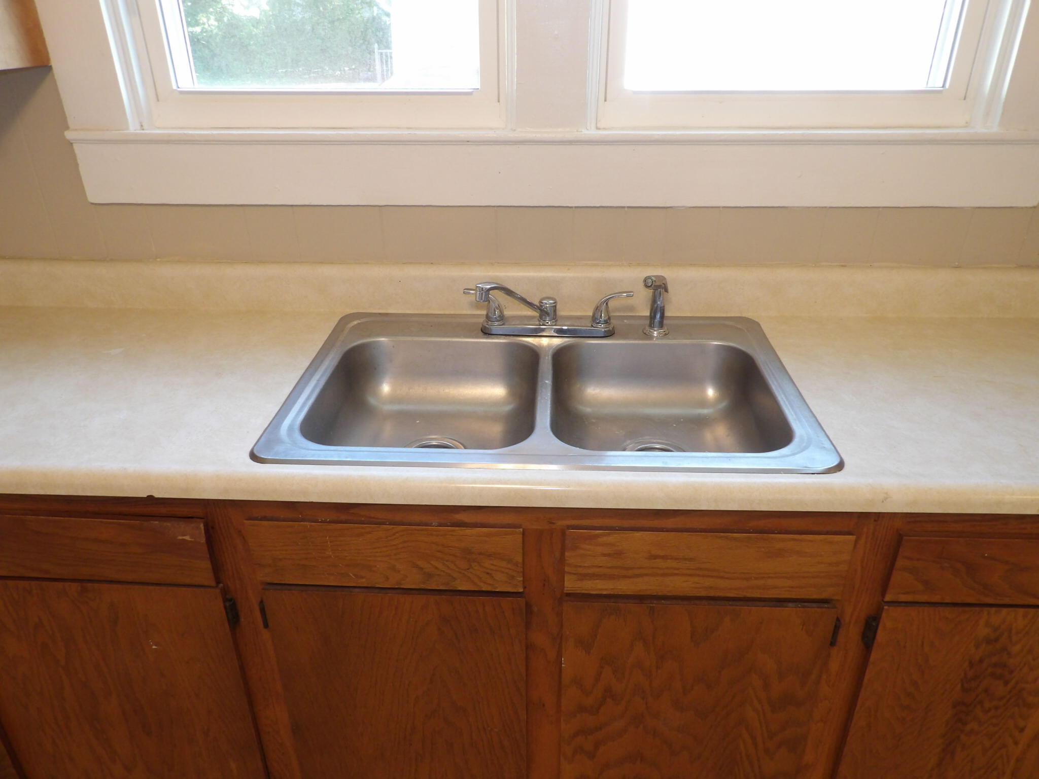 111 Allnutt Drive Property Photo 35