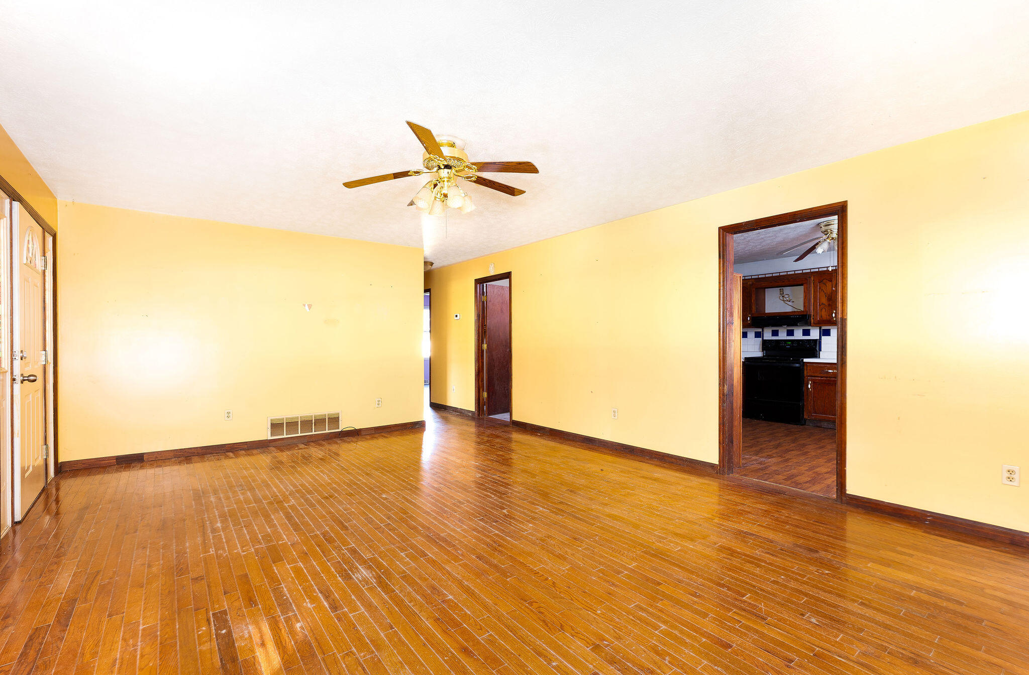 9981 Battlefield Memorial Highway Property Photo 13