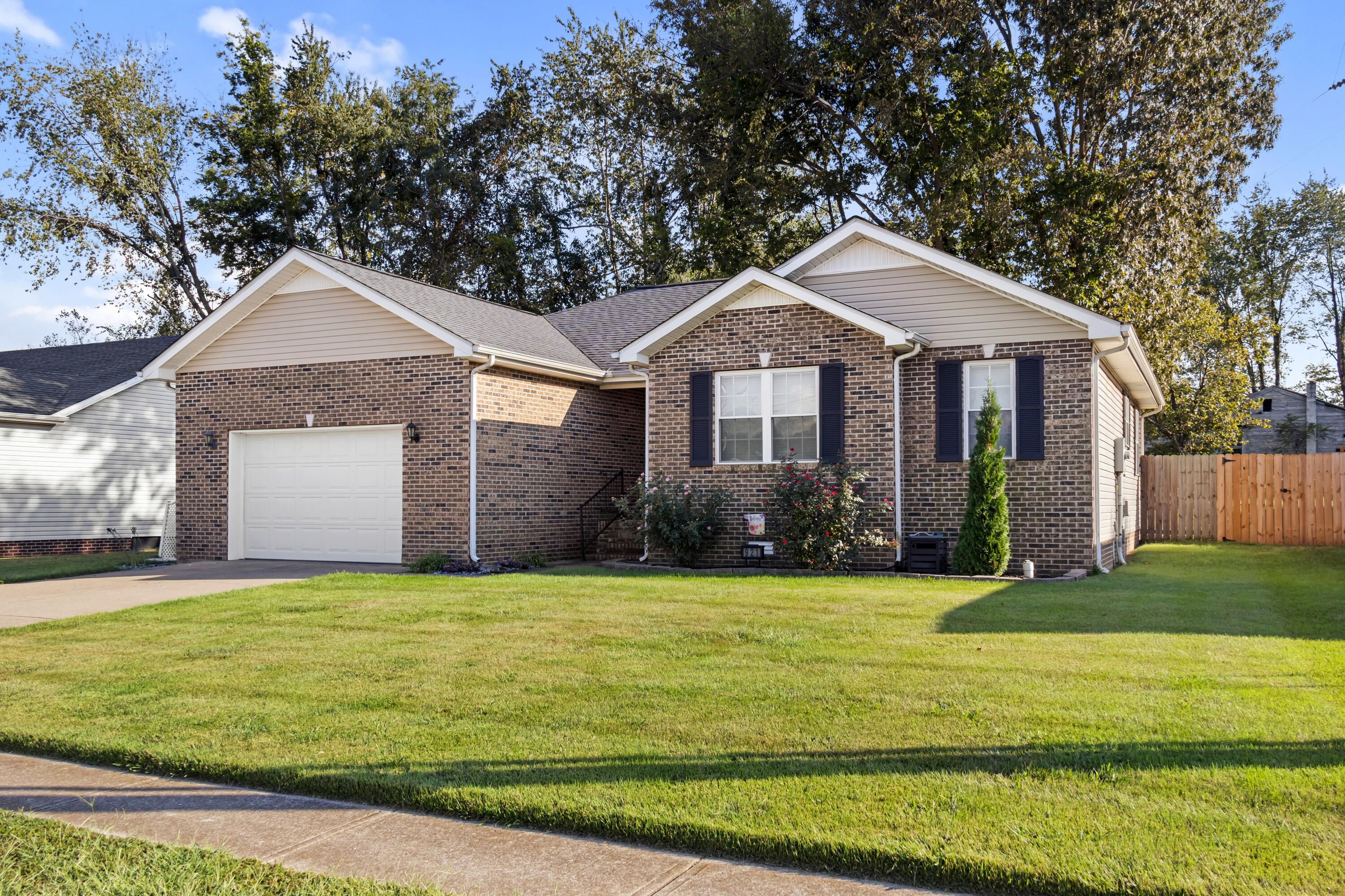 921 Wing Tip Circle Property Photo 5