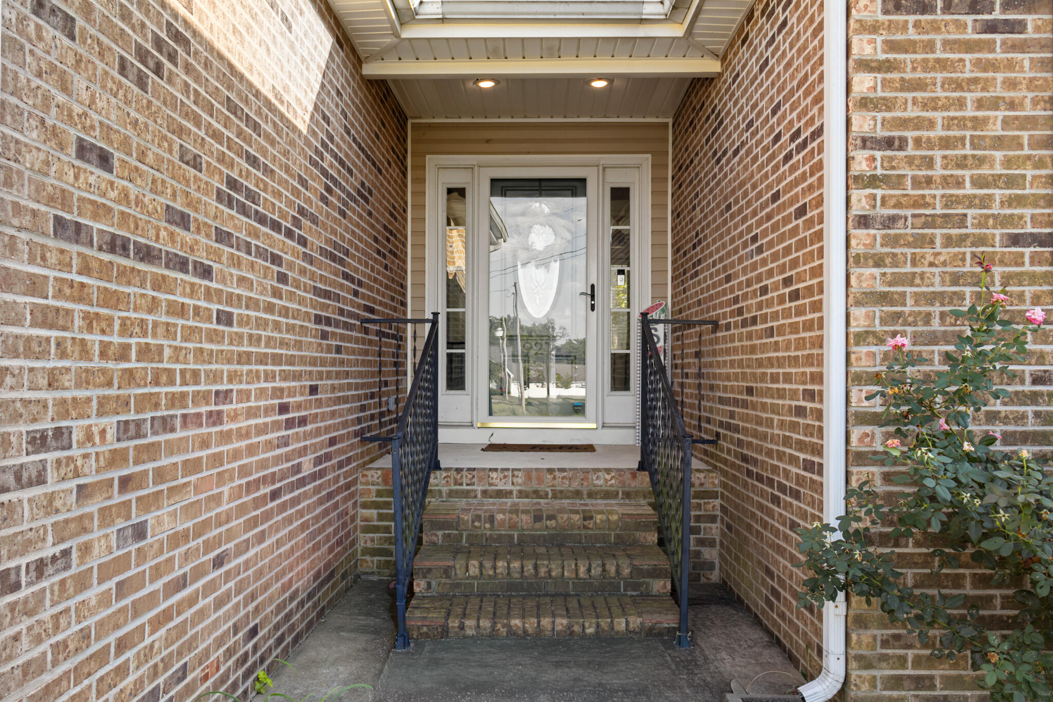 921 Wing Tip Circle Property Photo 7