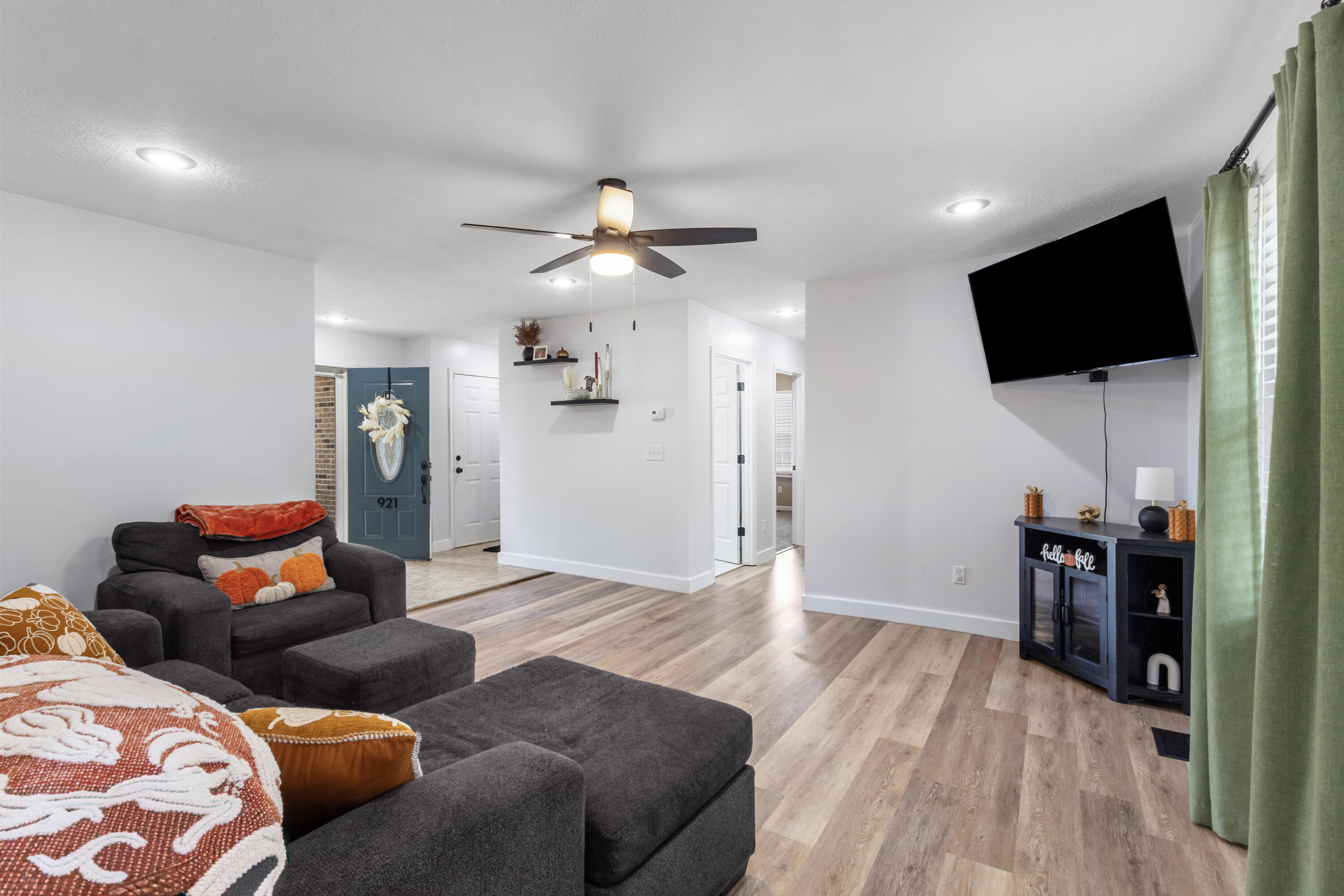 921 Wing Tip Circle Property Photo 11