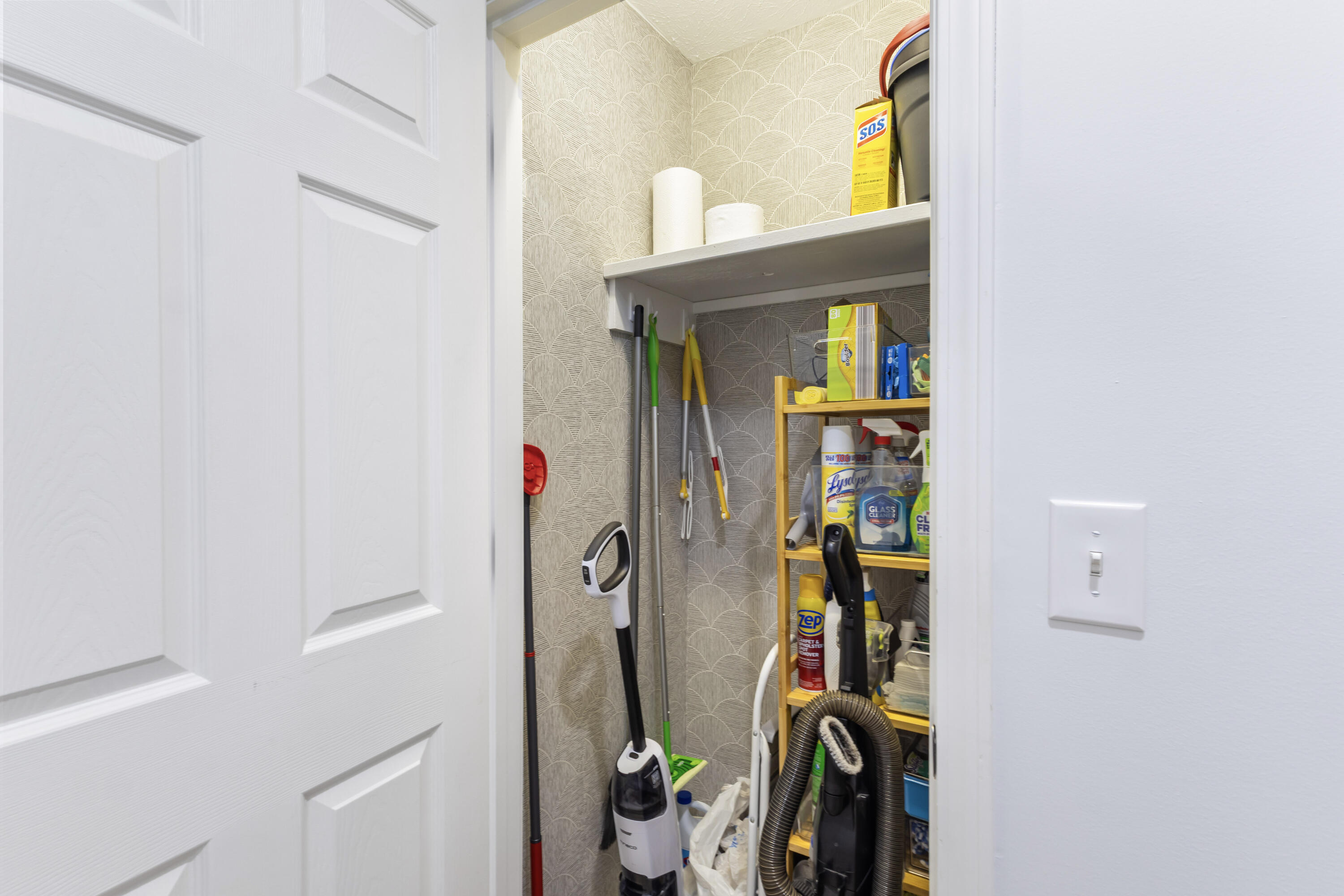 921 Wing Tip Circle Property Photo 17