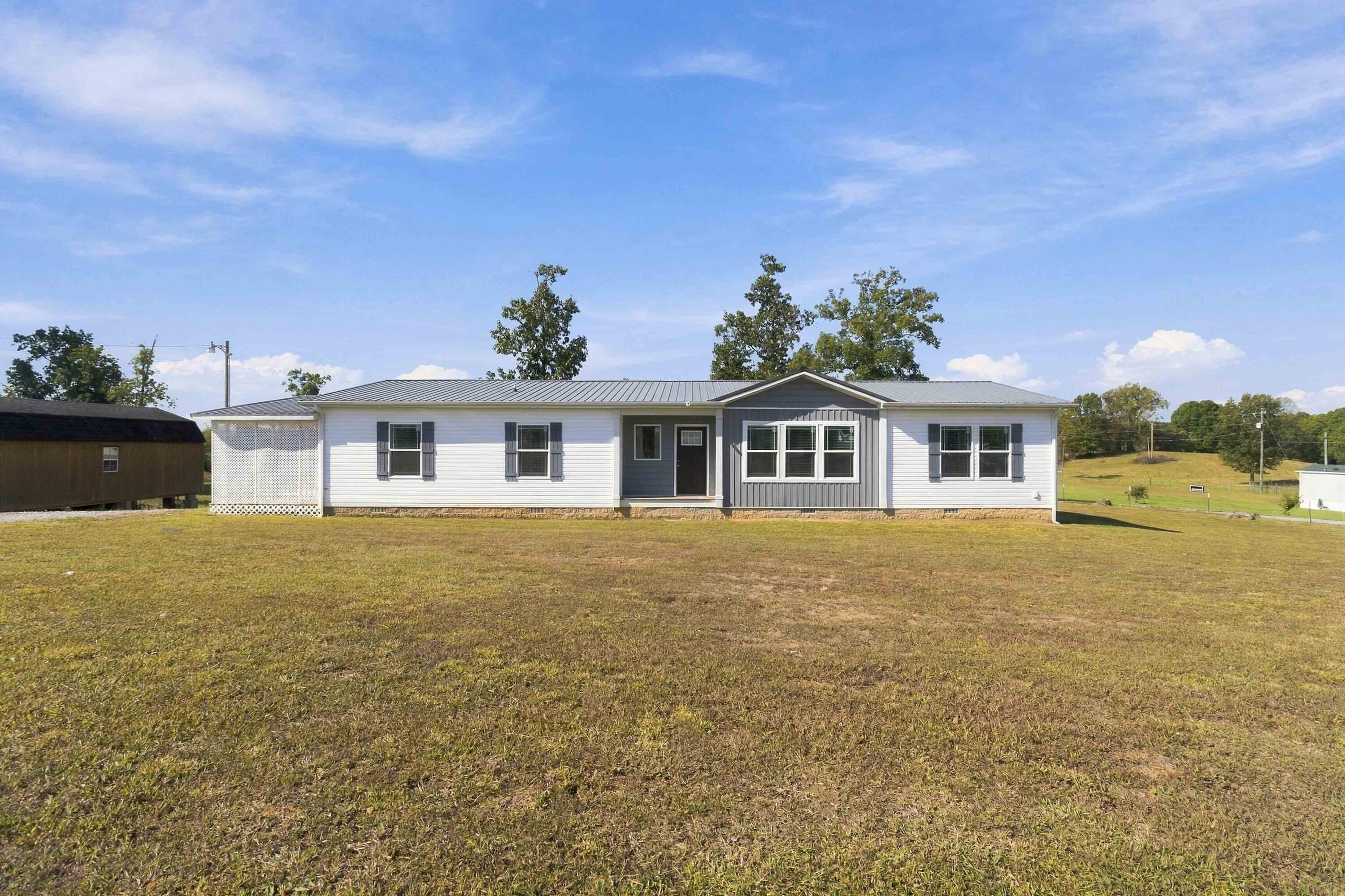 401 Meadows Grove Road Property Photo 1