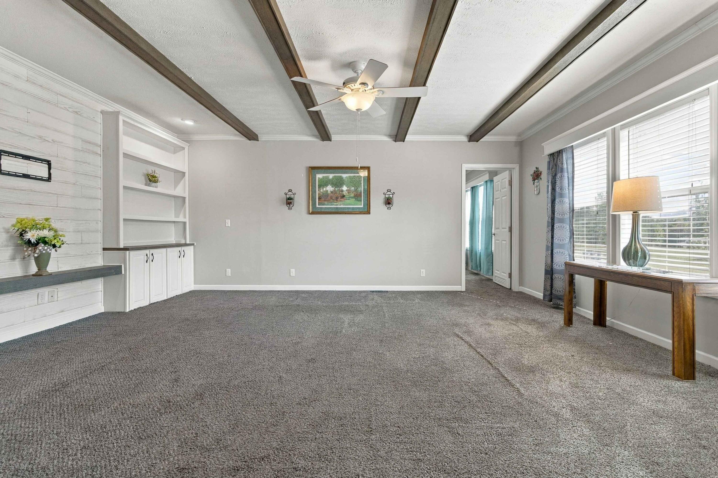 401 Meadows Grove Road Property Photo 10