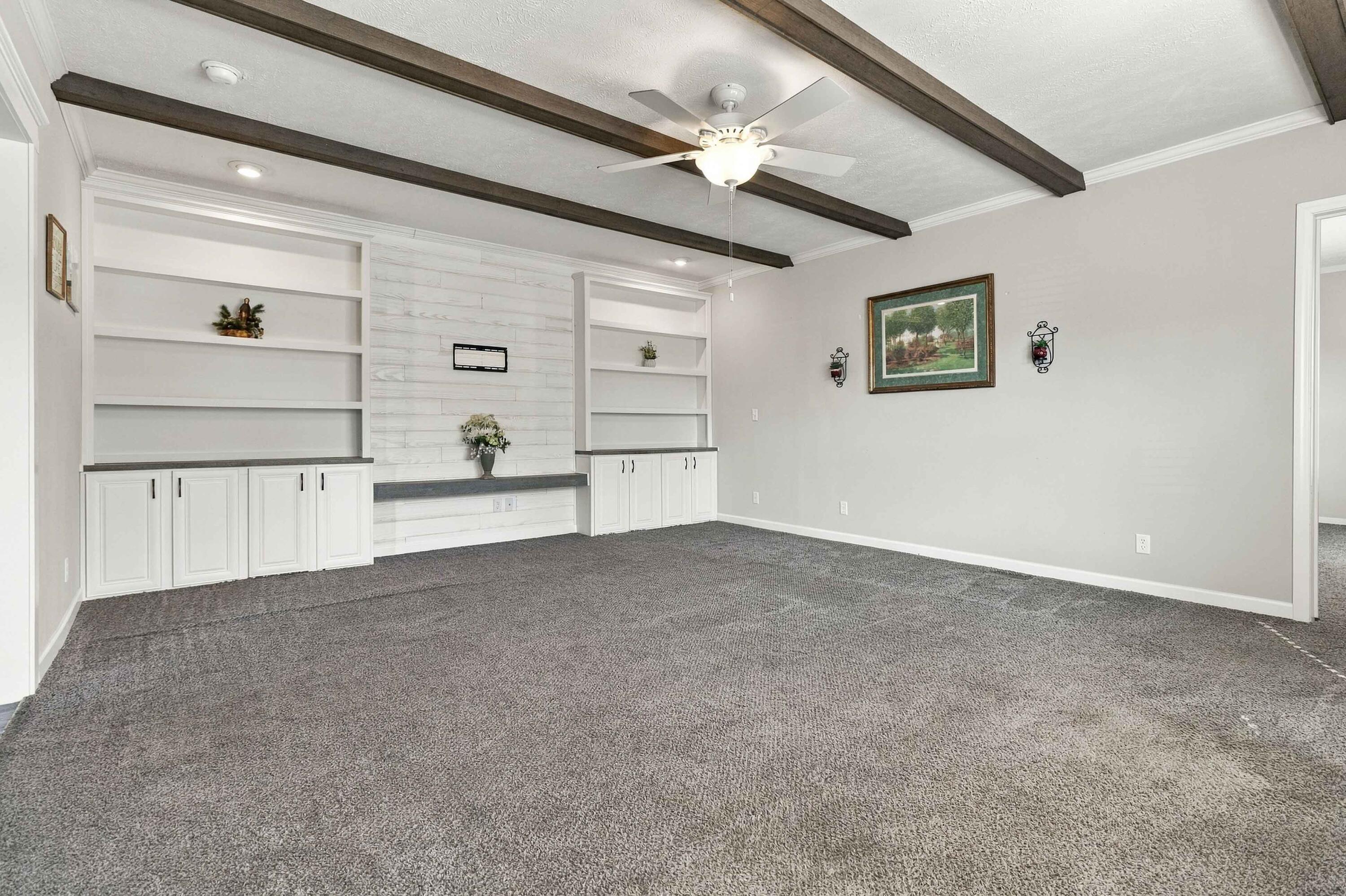 401 Meadows Grove Road Property Photo 11