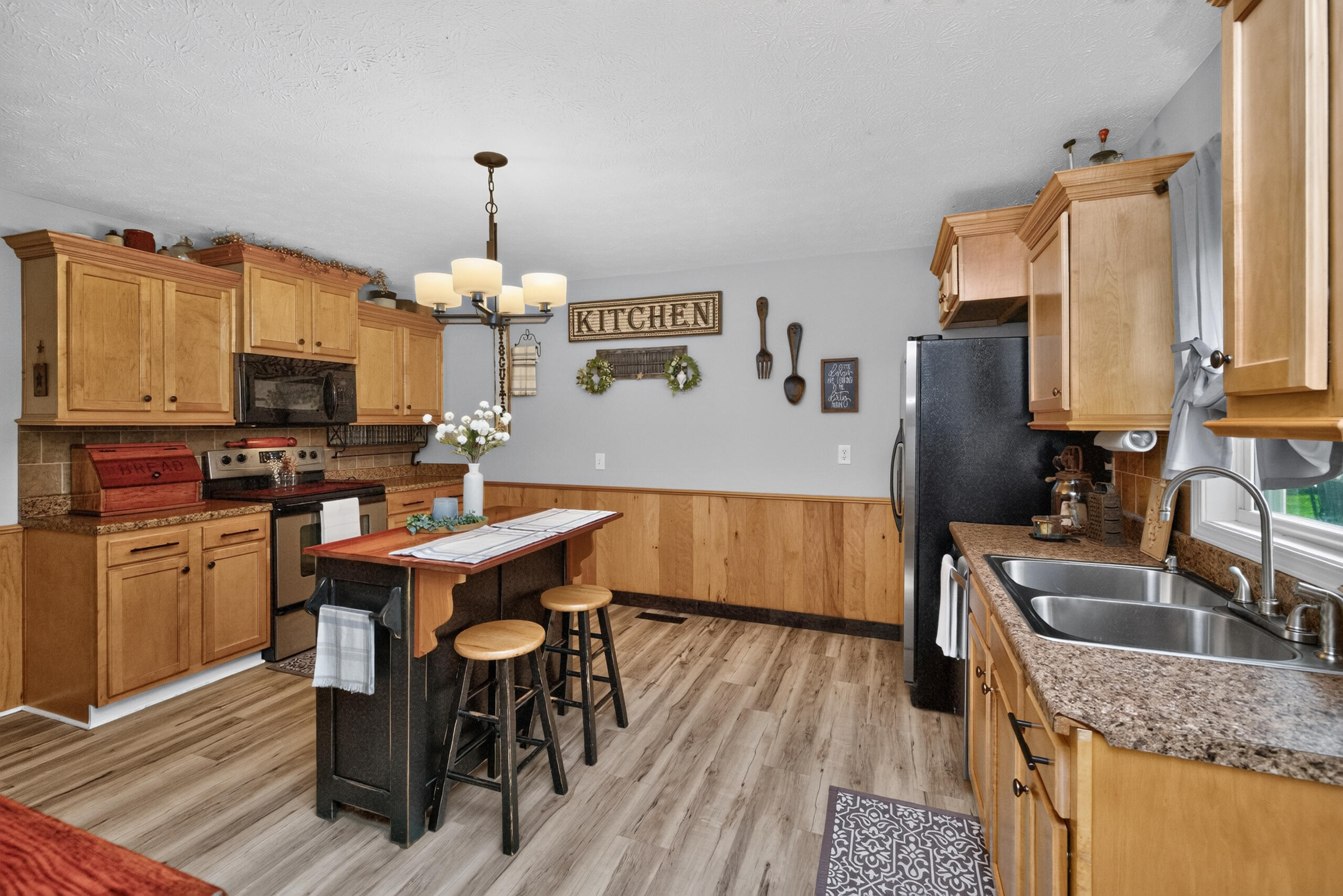2983 Perryville Road Property Photo 9