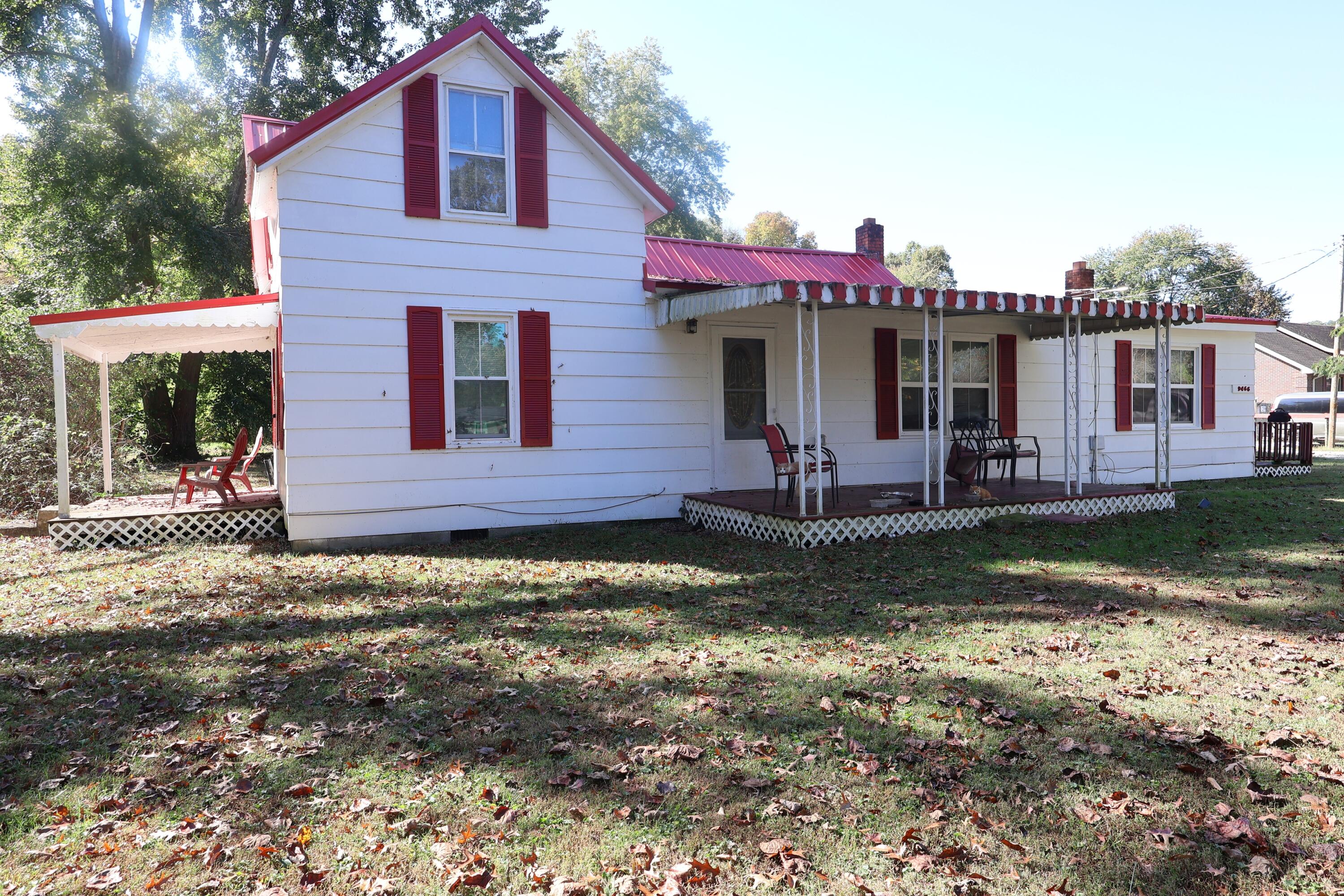 9466 Spencer Road Property Photo 1