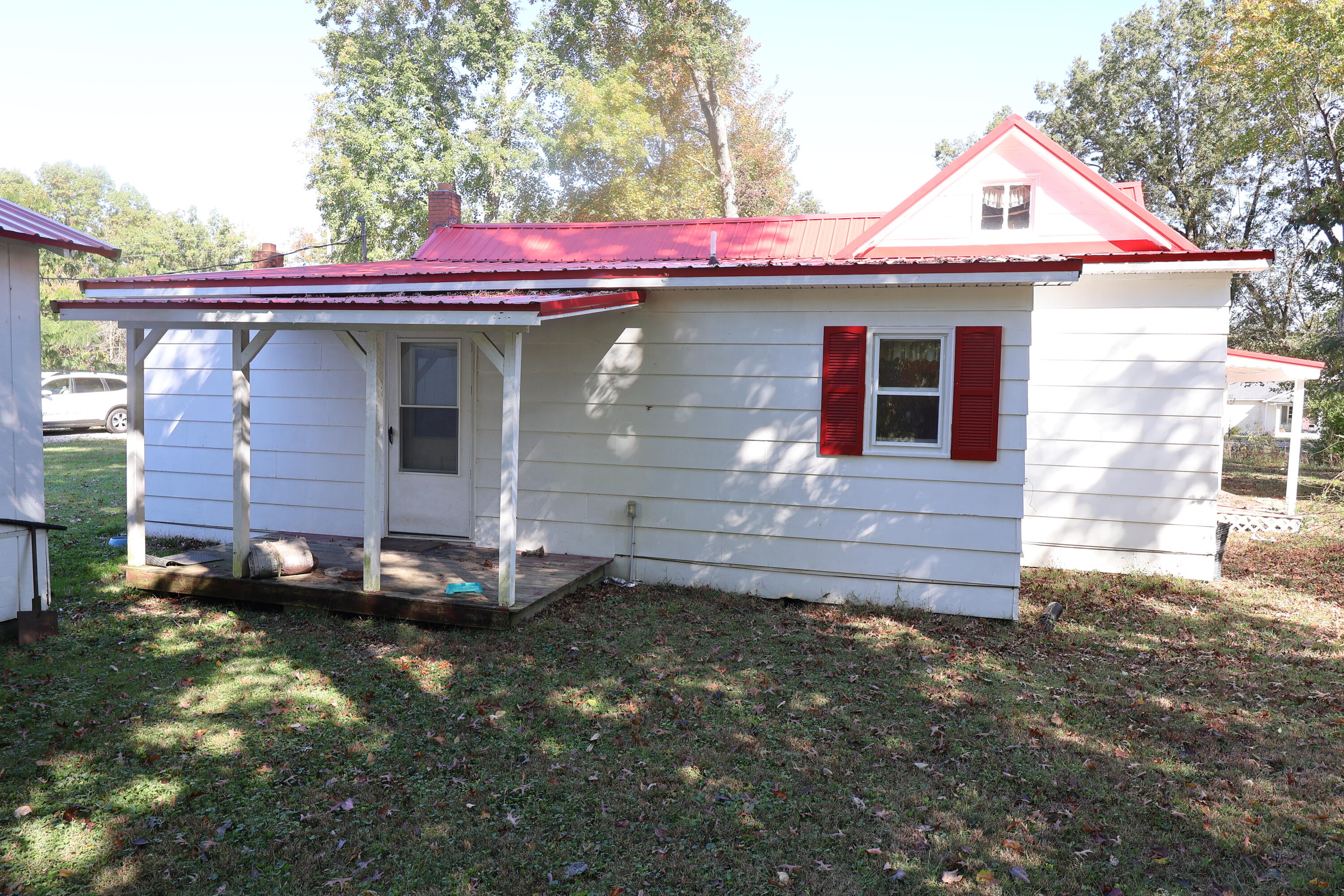 9466 Spencer Road Property Photo 5