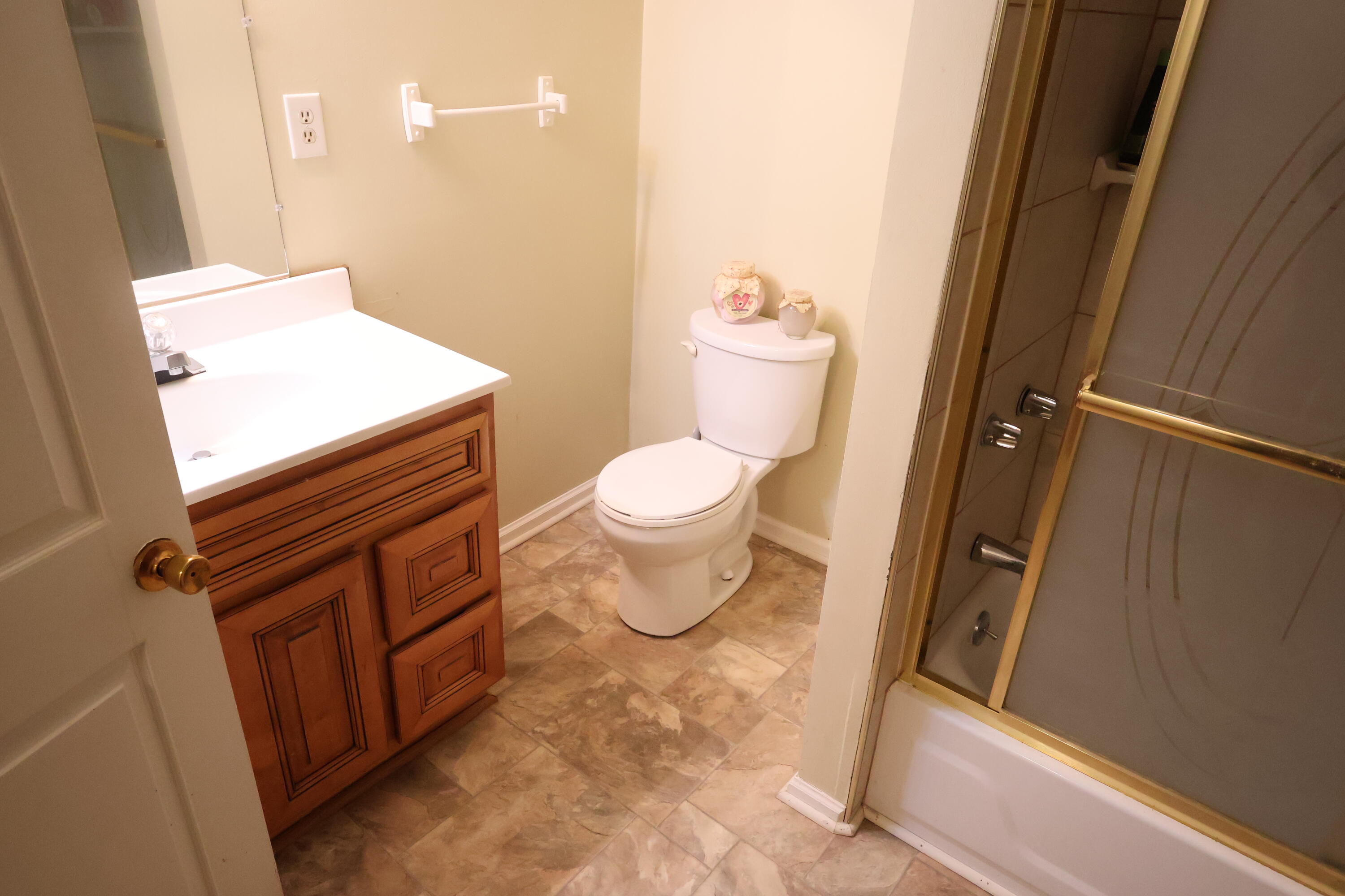 9466 Spencer Road Property Photo 29