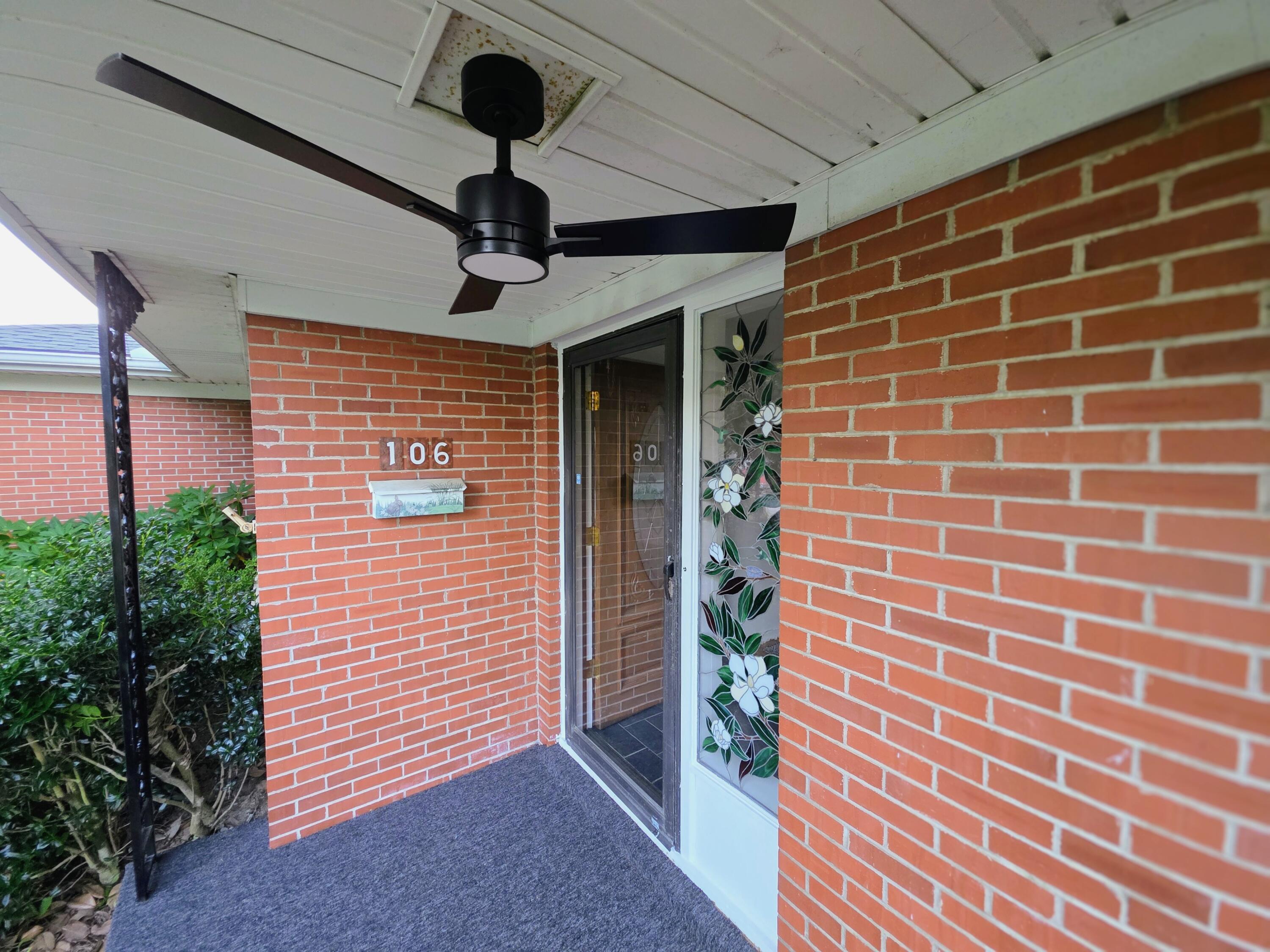 106 Chestnut Court Property Photo 2
