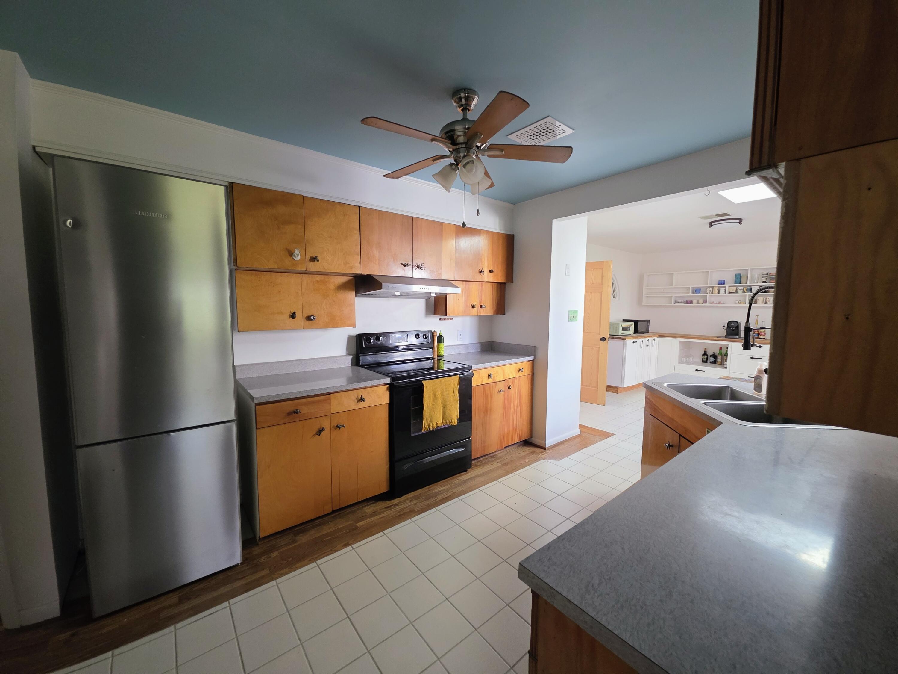 106 Chestnut Court Property Photo 14