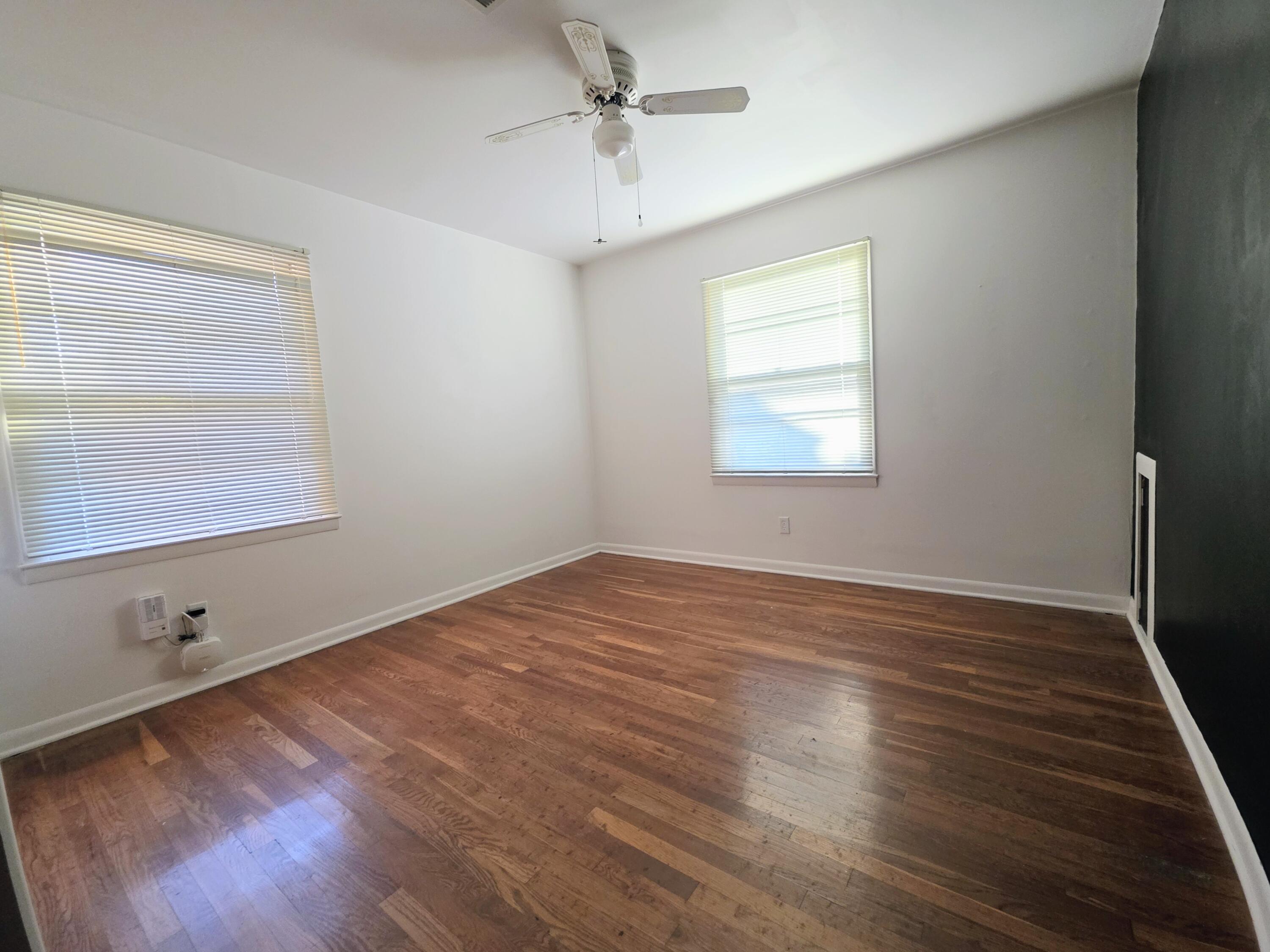 106 Chestnut Court Property Photo 25