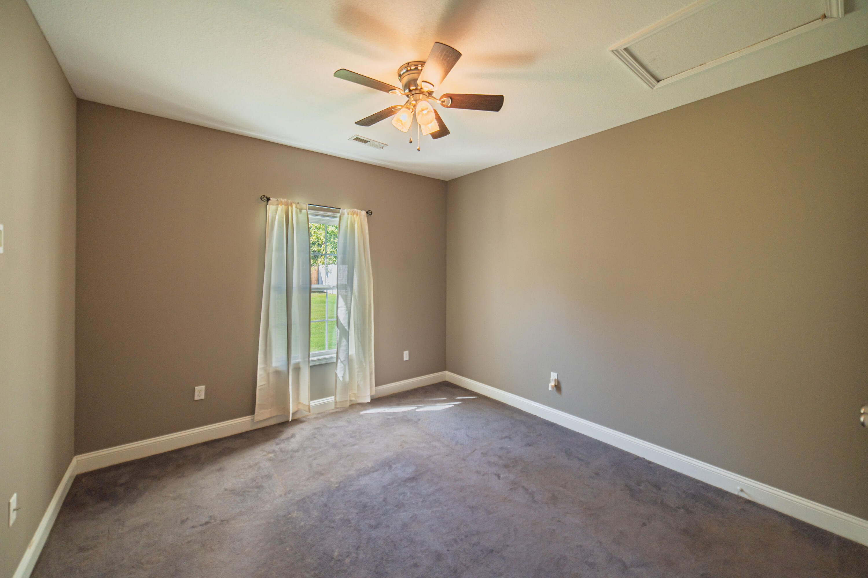 1709 Holiday Drive Property Photo 21