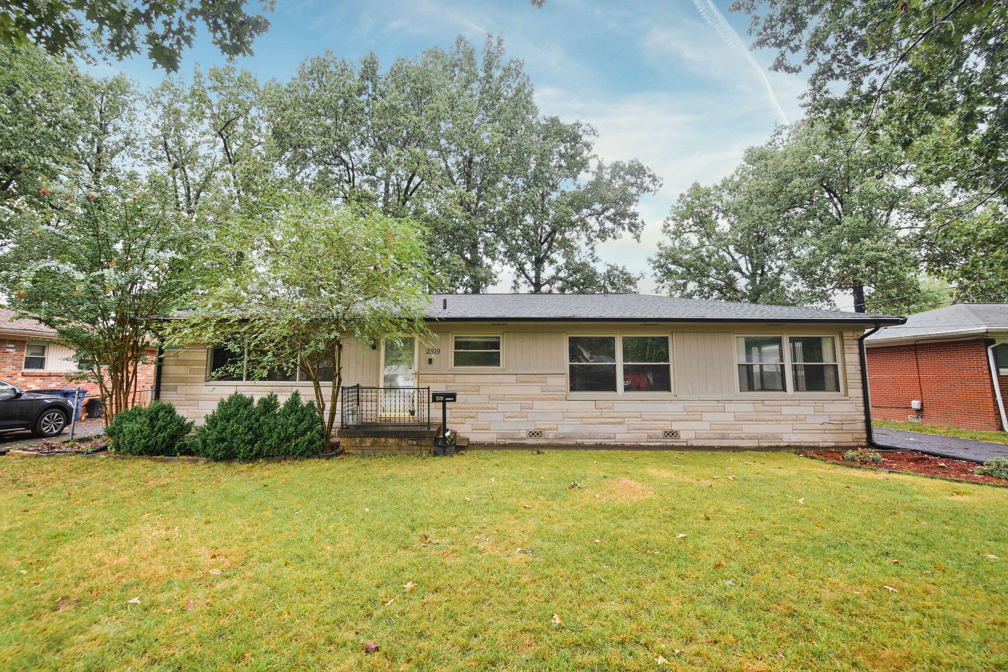 2519 Laclede Avenue Property Photo 1