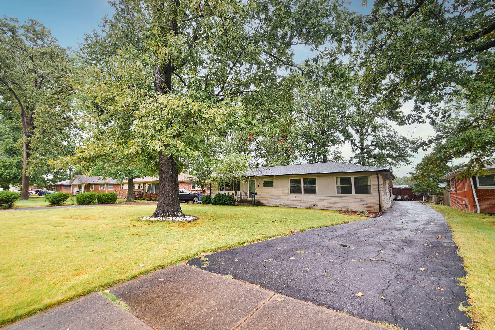 2519 Laclede Avenue Property Photo 2