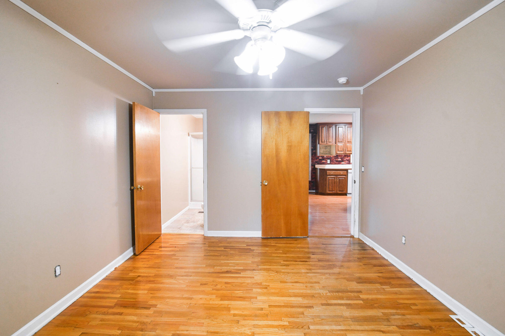2519 Laclede Avenue Property Photo 7