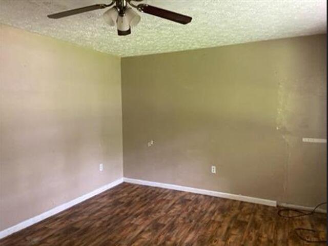 208 Victoria Lane Property Photo 4