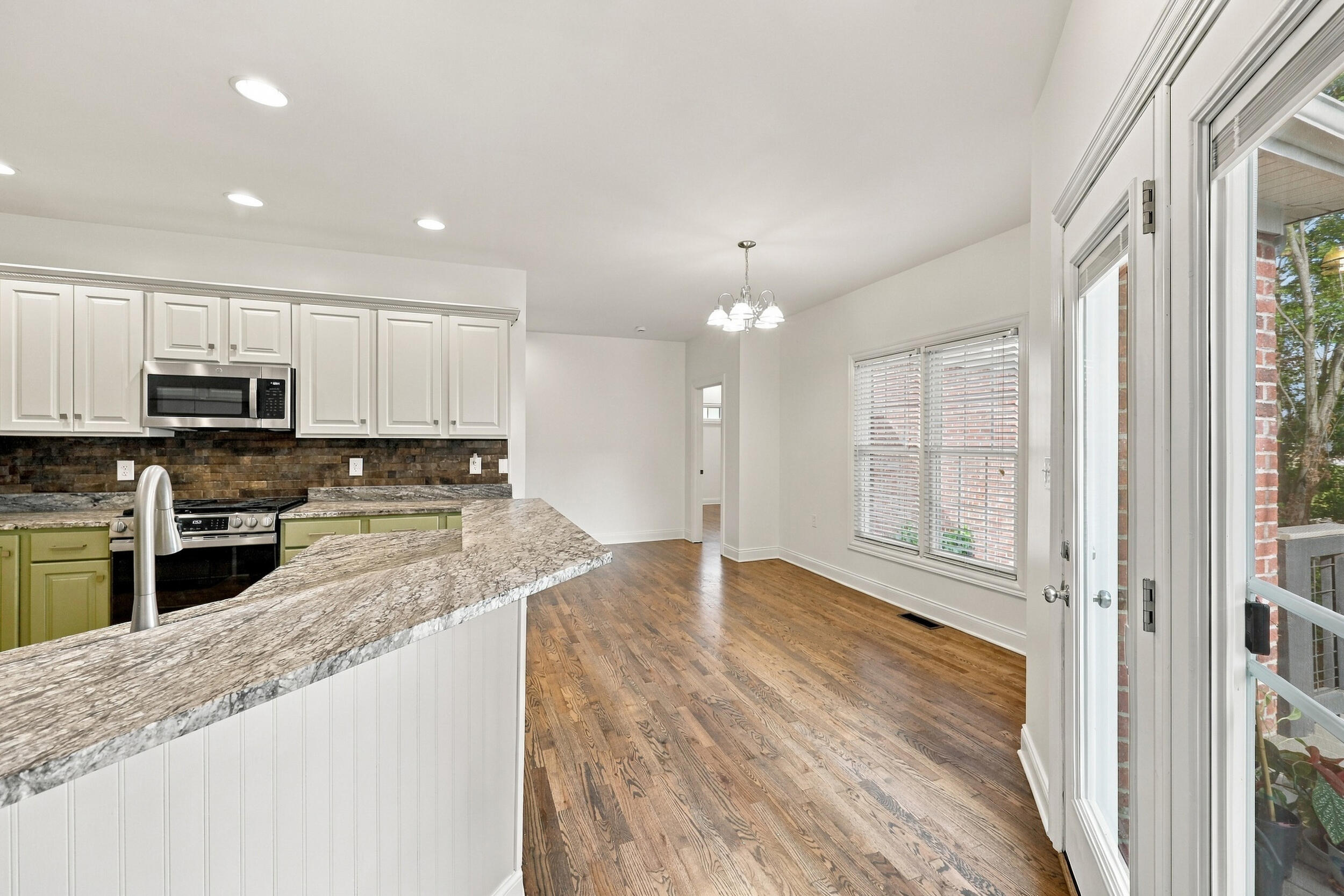 131 Oak Meadow Drive Property Photo 12