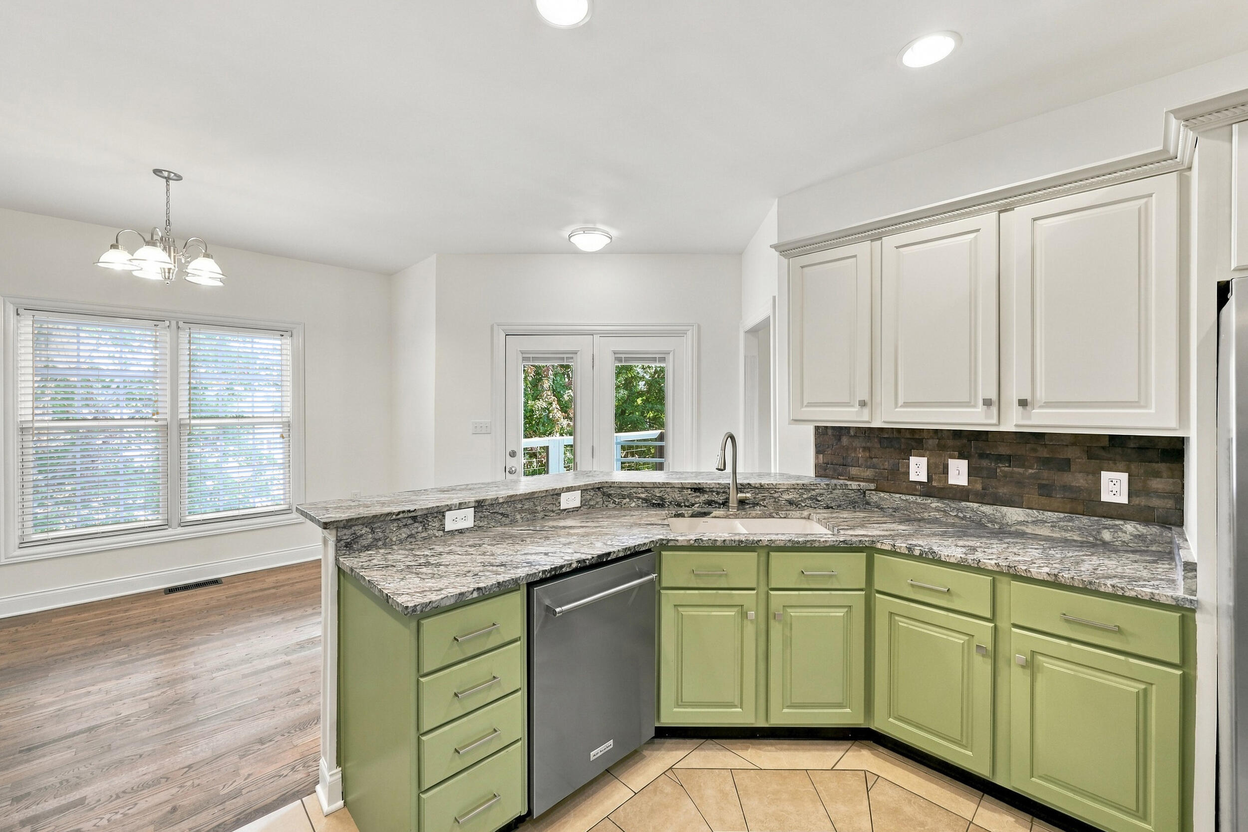 131 Oak Meadow Drive Property Photo 15