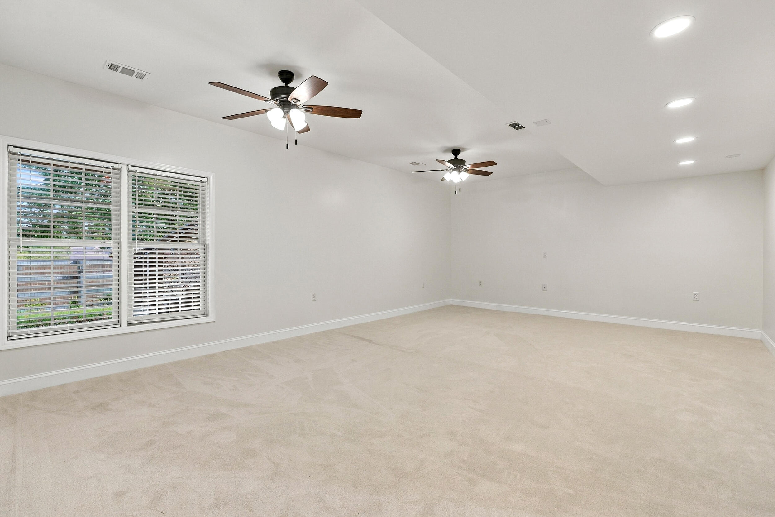 131 Oak Meadow Drive Property Photo 42