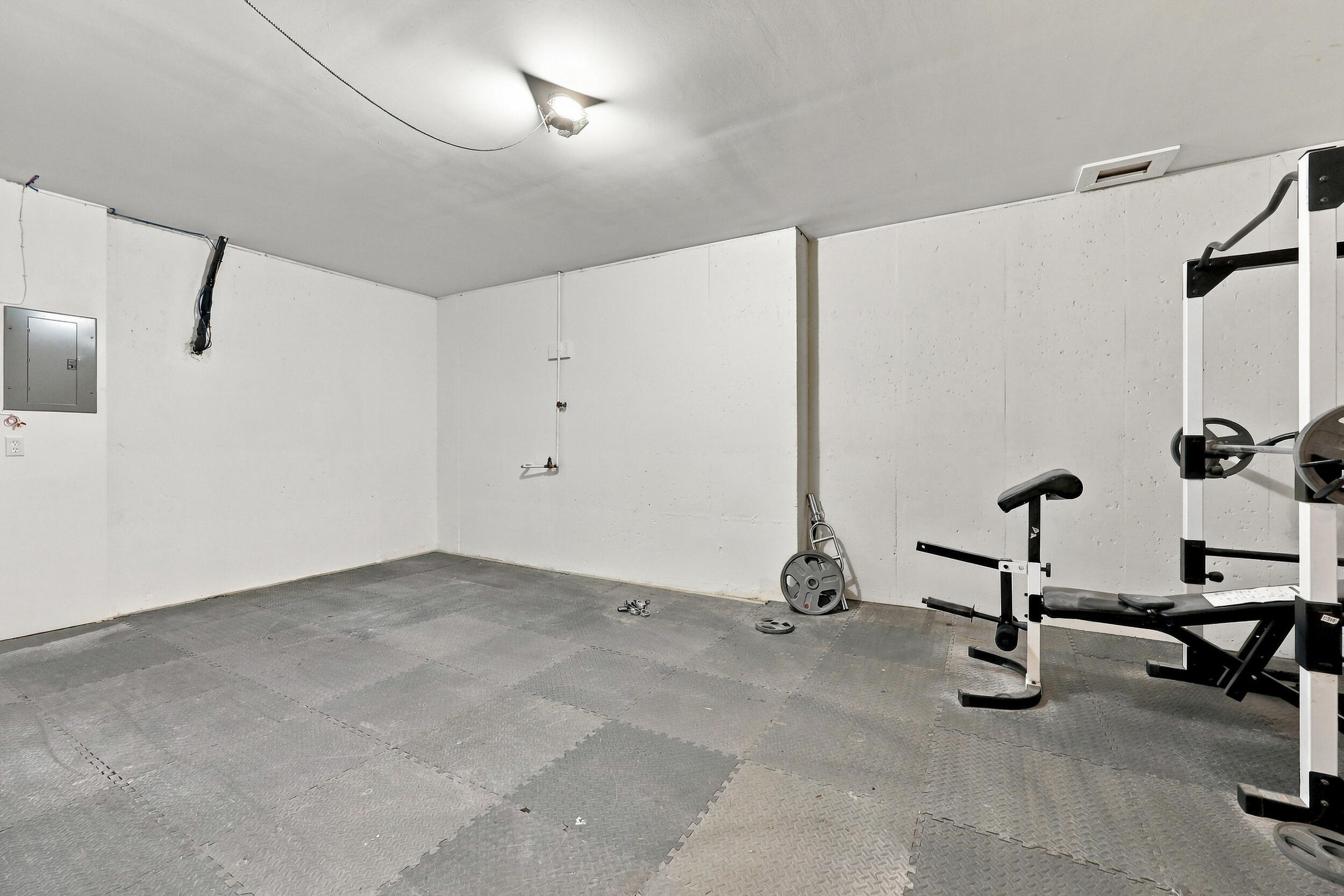 131 Oak Meadow Drive Property Photo 44