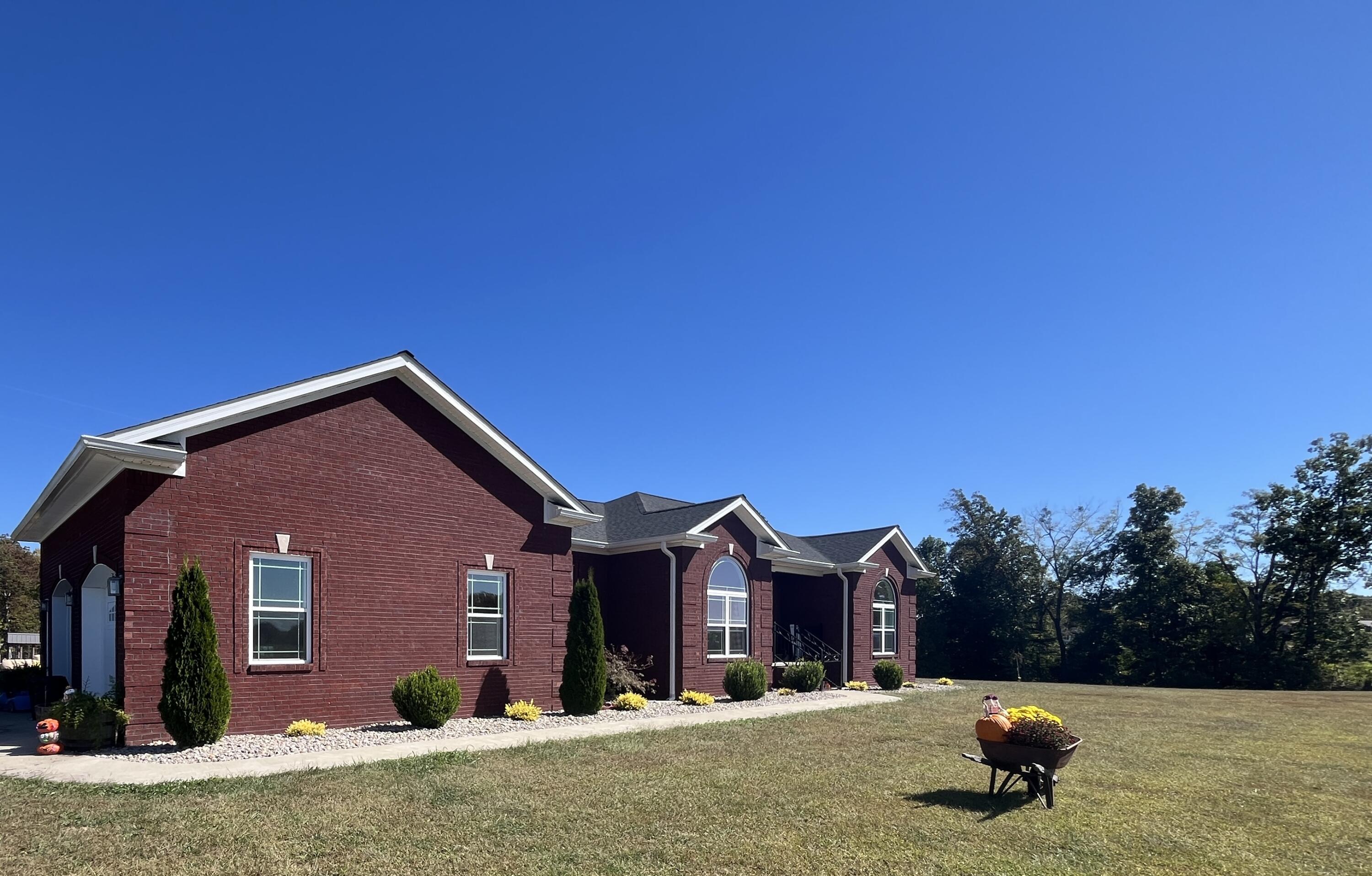 1464 Gosser Ridge Road Property Photo 1