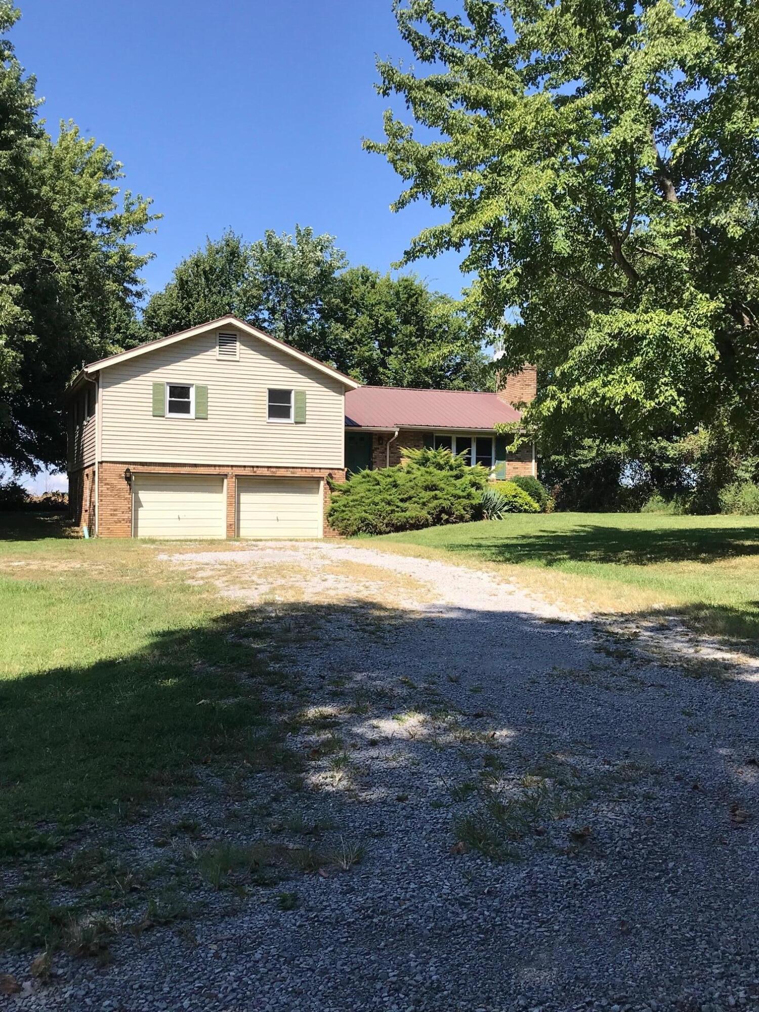 2728 State Route 688 Property Photo 1