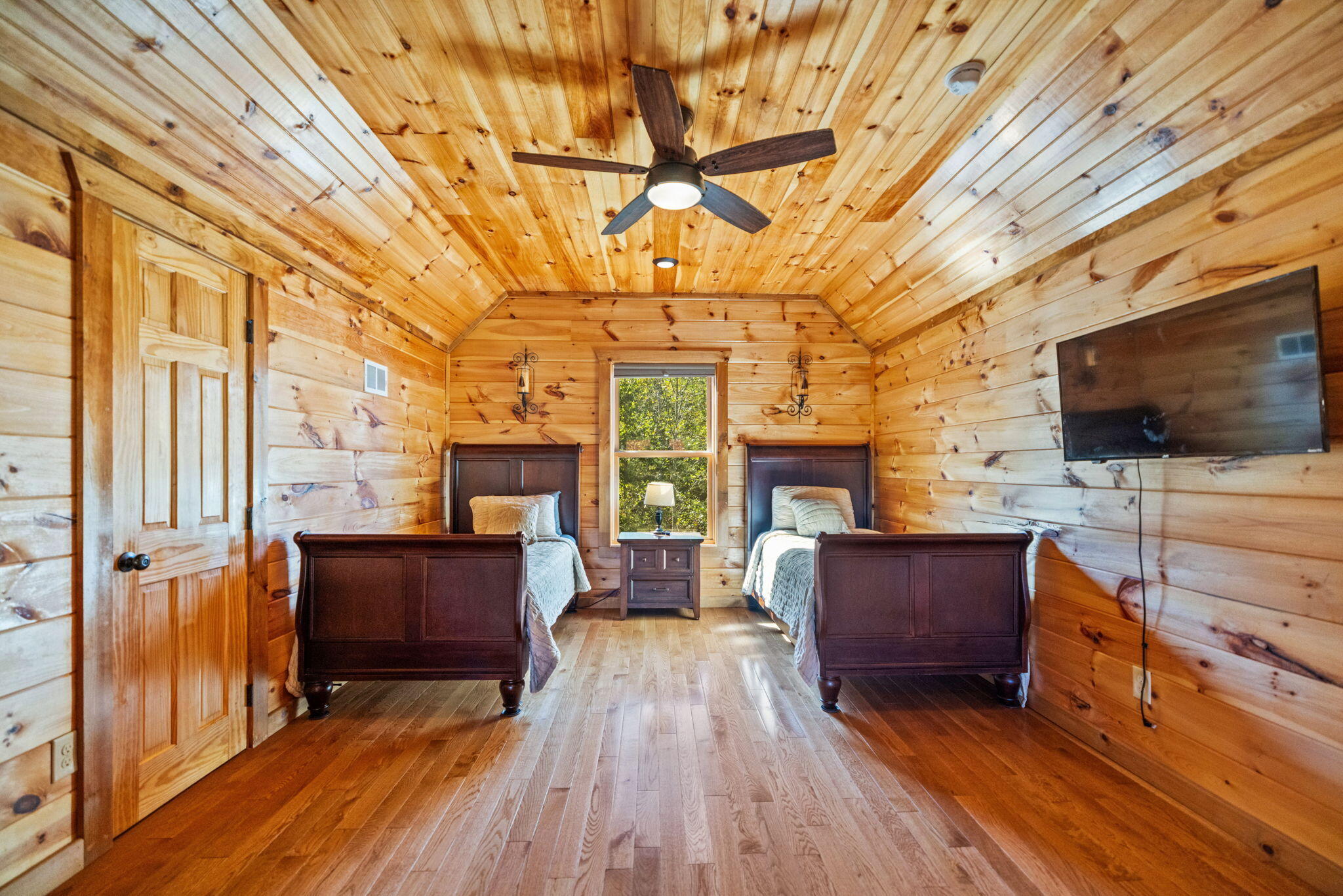 2005 Glencarin Road Property Photo 23