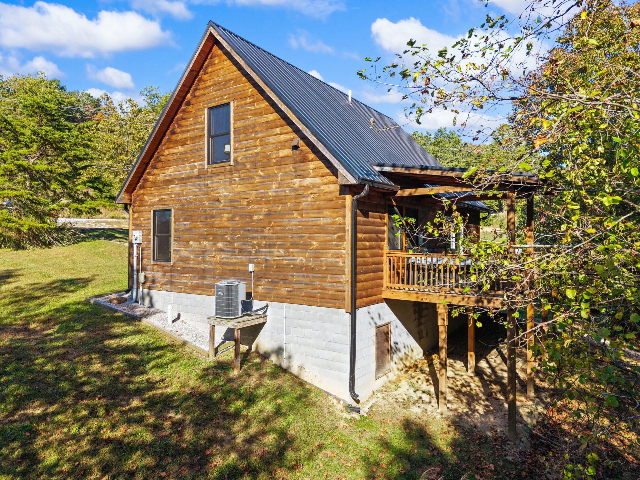 2005 Glencarin Road Property Photo 40