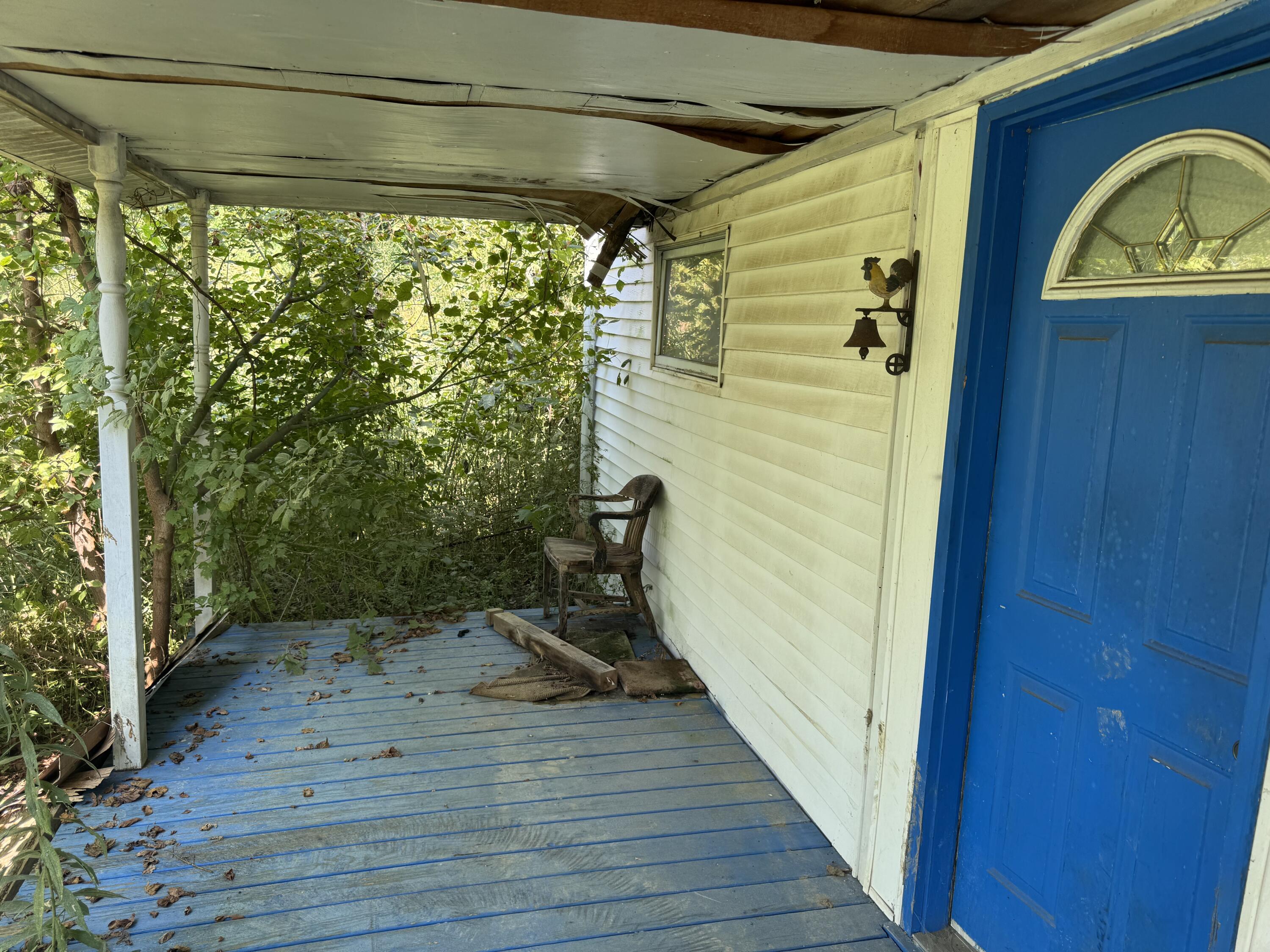 714 Bentley Lane Property Photo 1