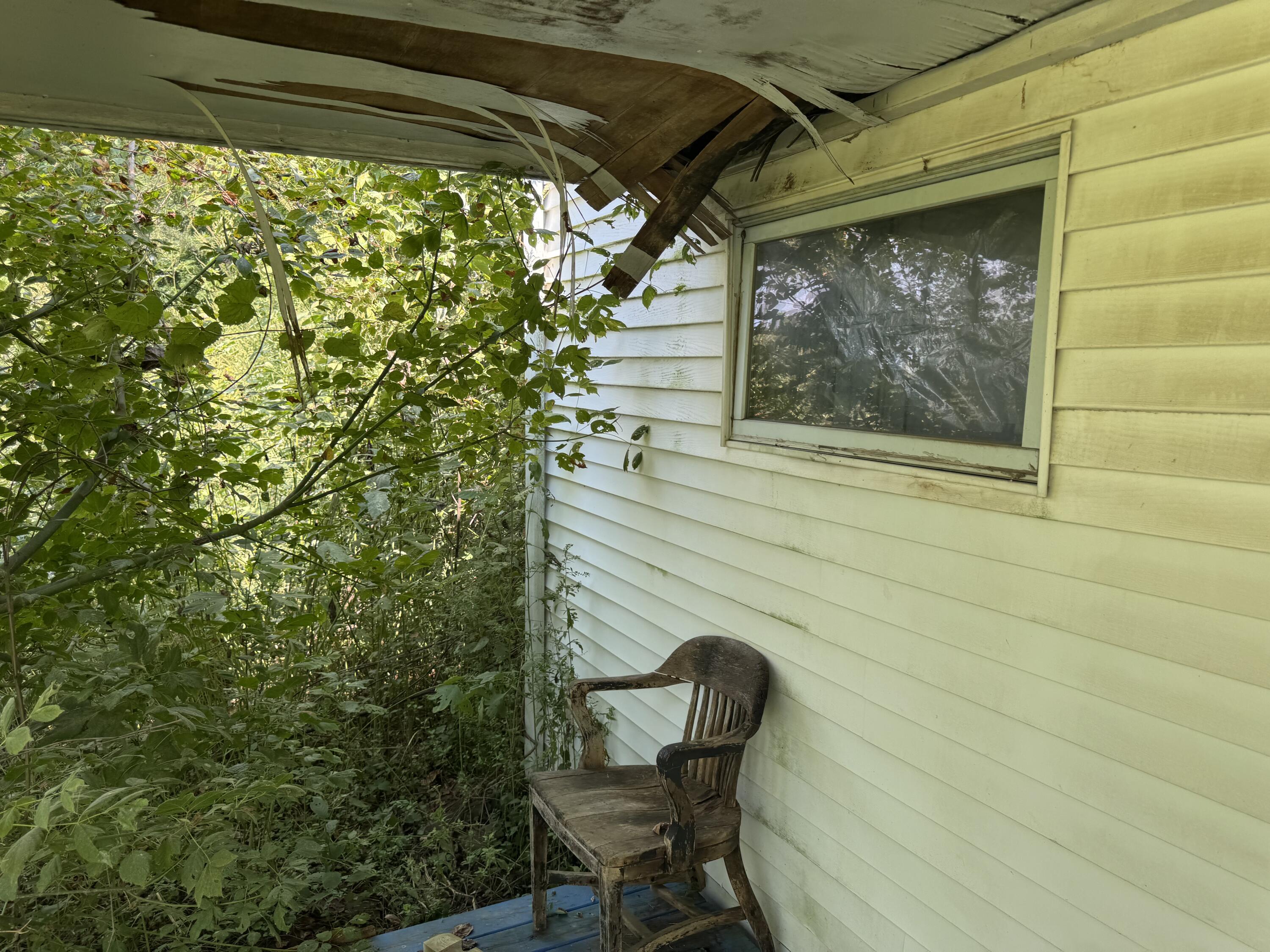 714 Bentley Lane Property Photo 4