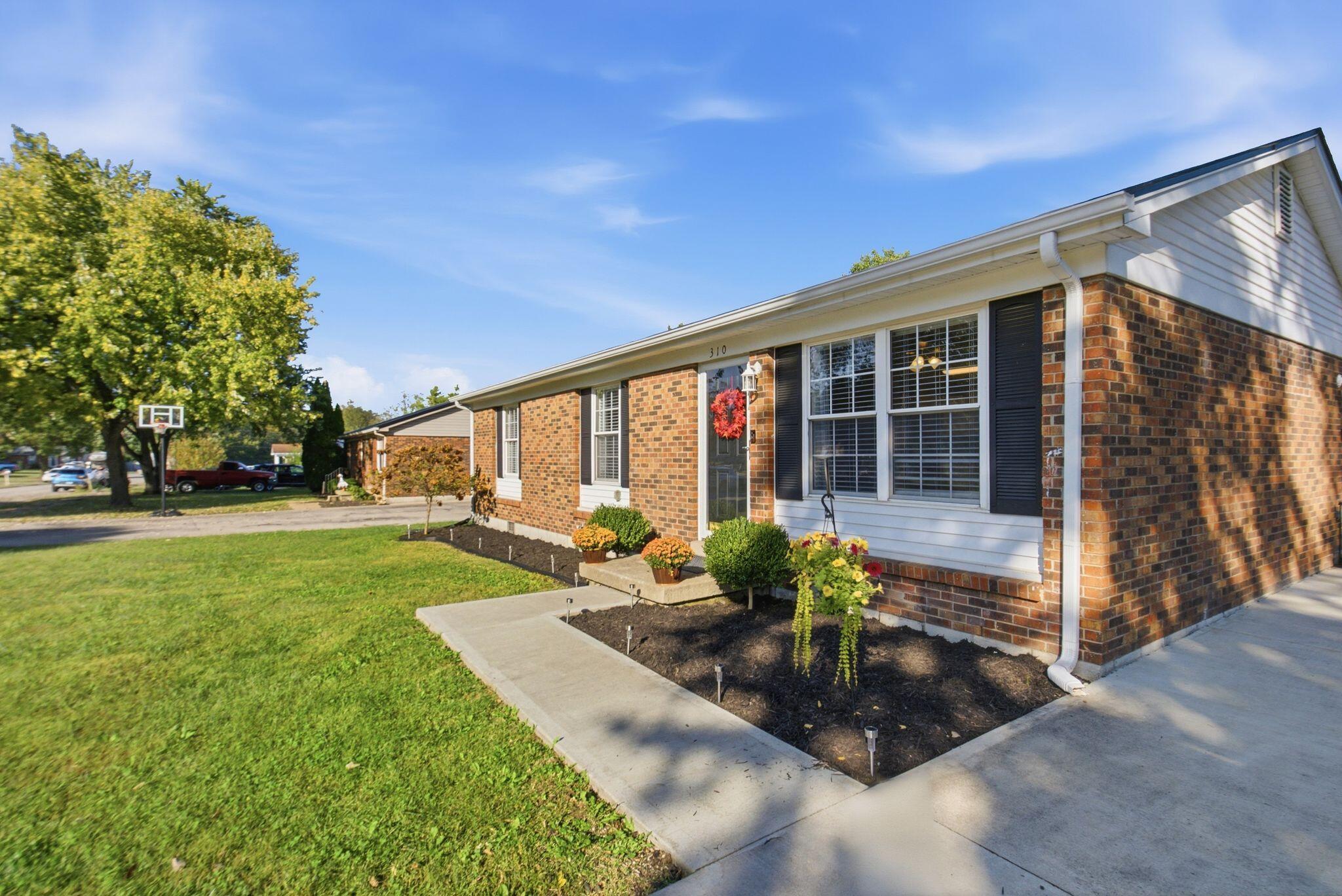 310 Yorktown Drive Property Photo 4