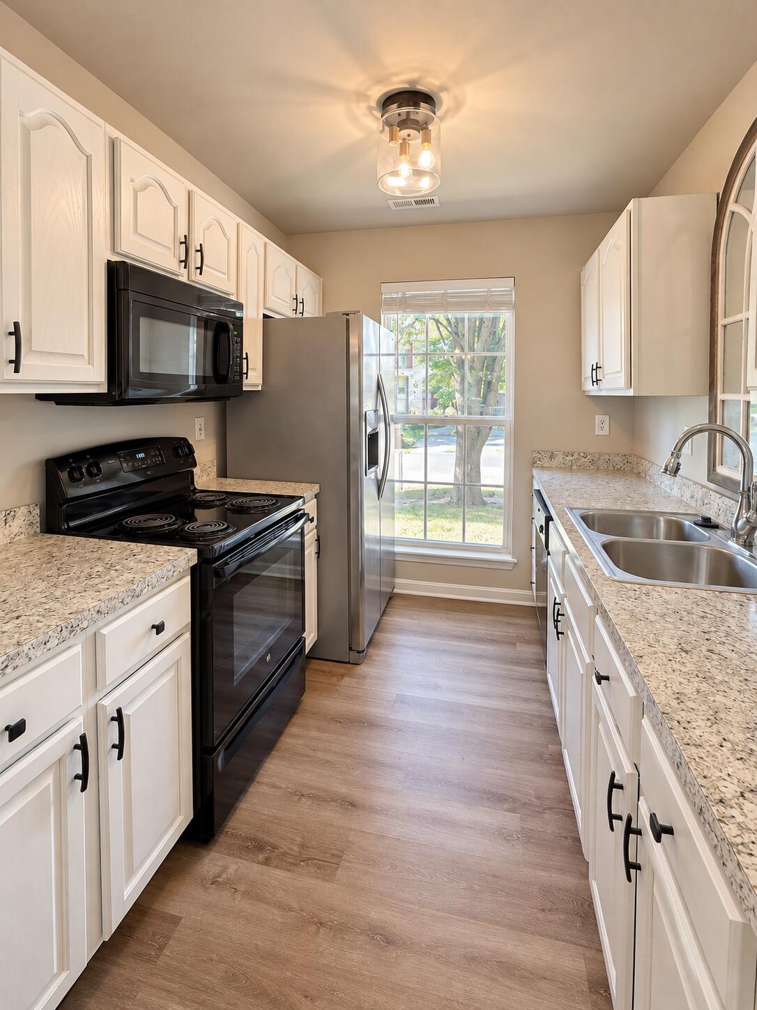 323 Houston Creek Drive Property Photo 8