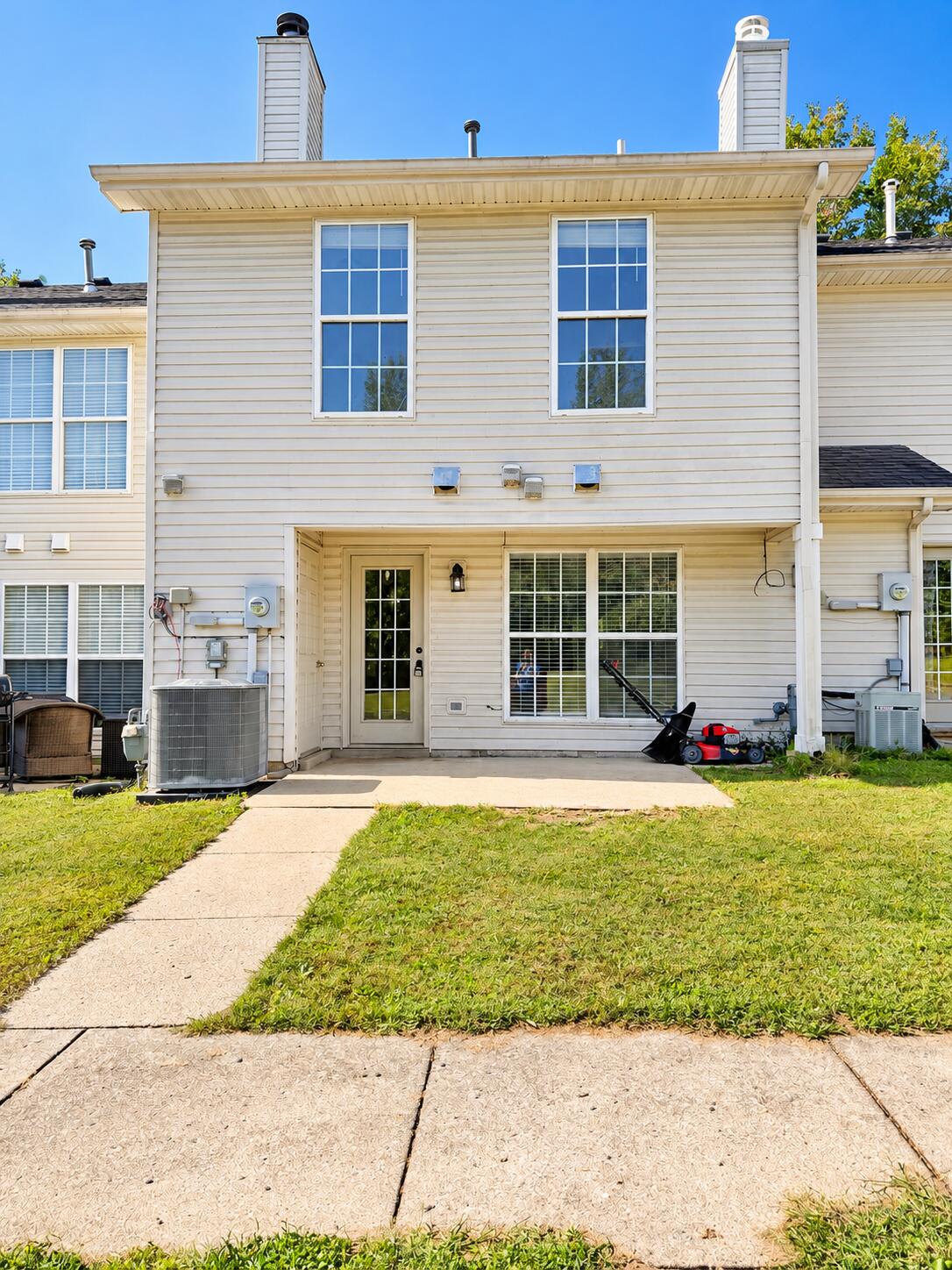 323 Houston Creek Drive Property Photo 12