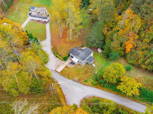 866 Cotton Bend Road Property Photo 6