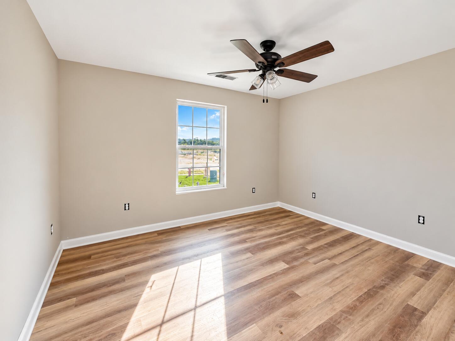 291 Stoney Creek Way Property Photo 6