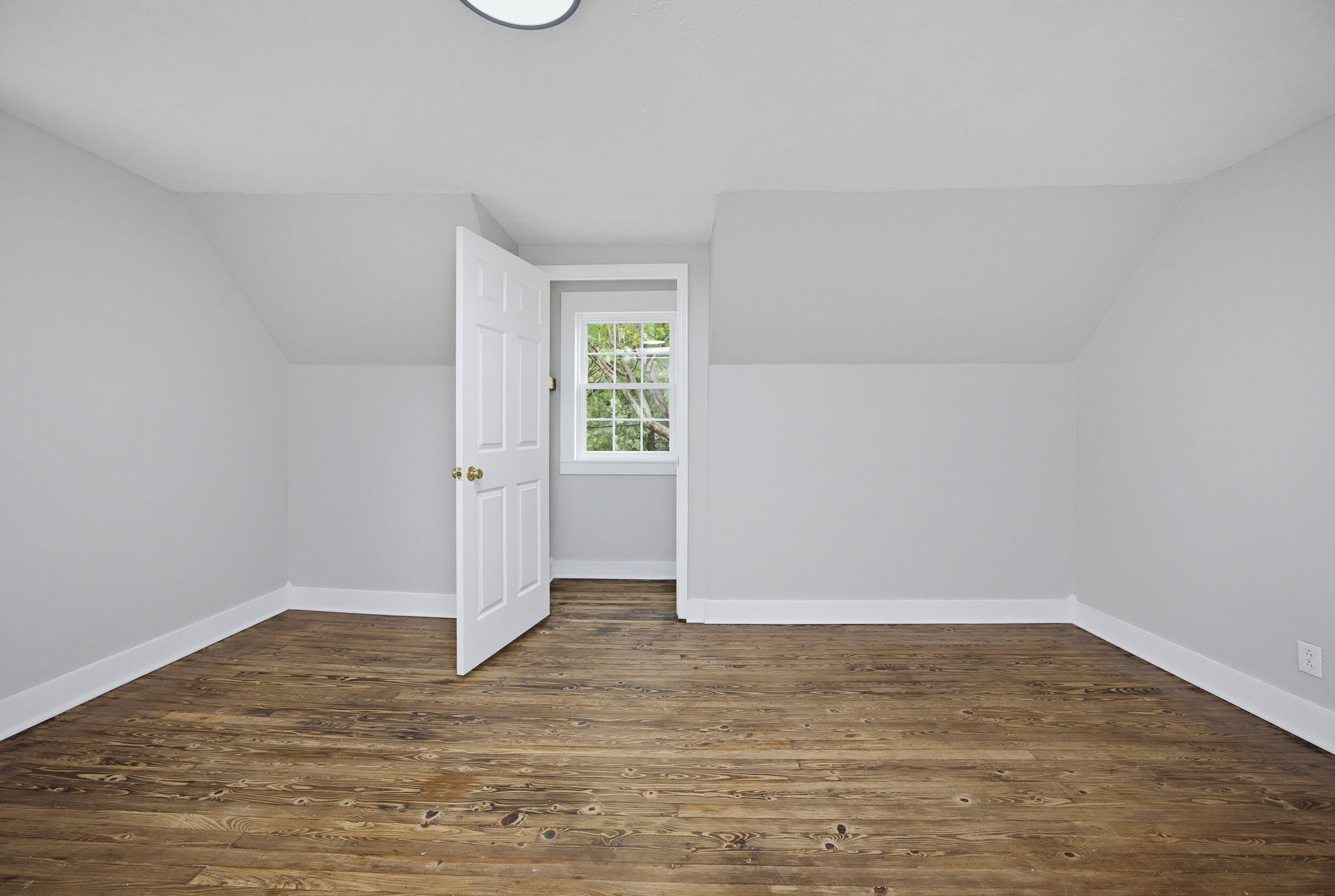324 N East Street Property Photo 14