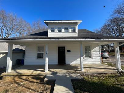 137 Locust Avenue Property Photo 1