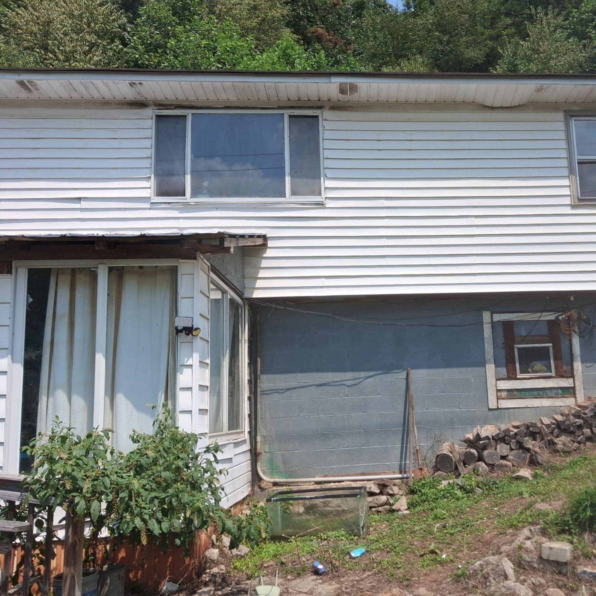 412 Bowen Lane Property Photo 1
