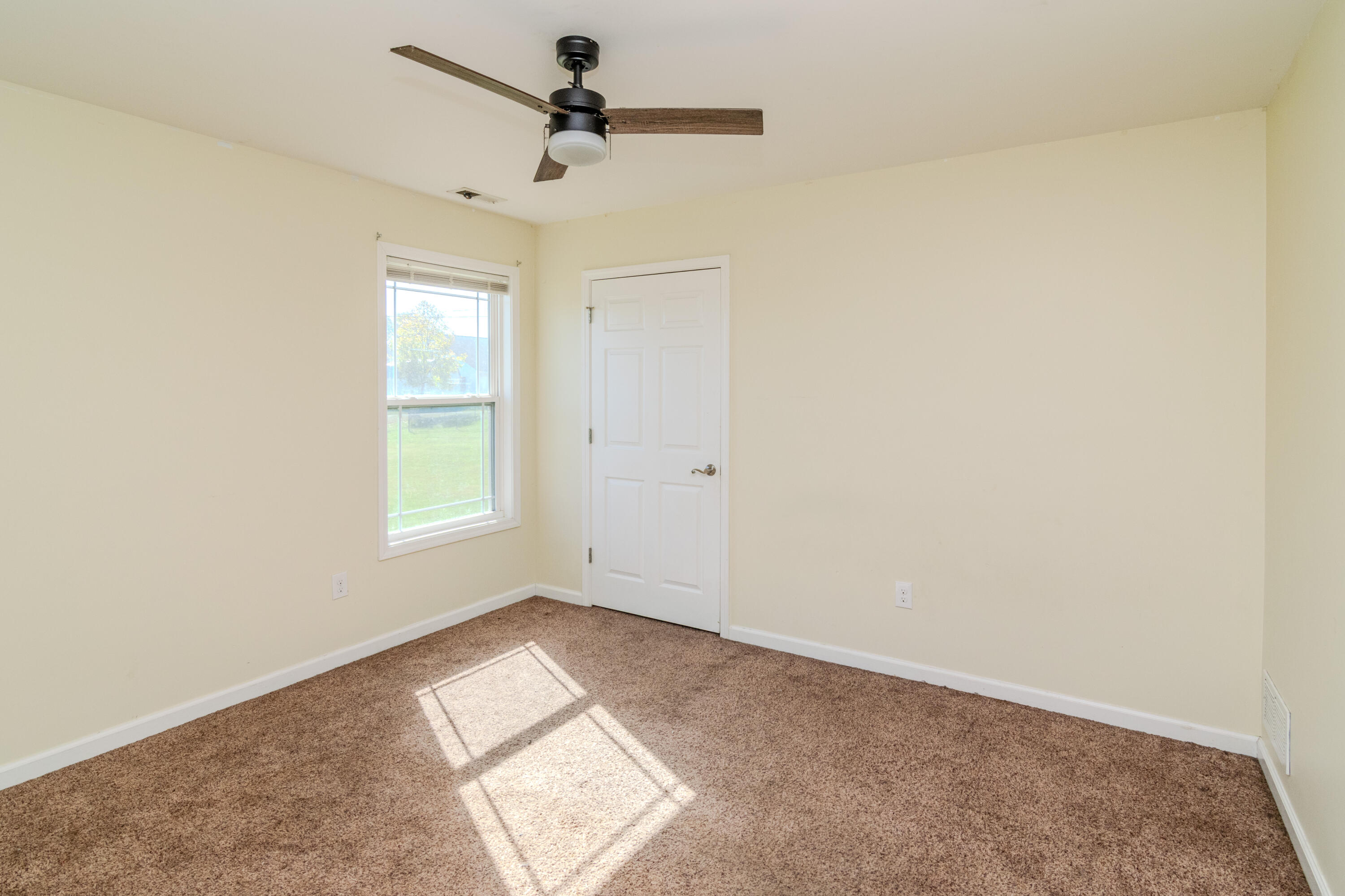9 Lynn Drive Property Photo 32