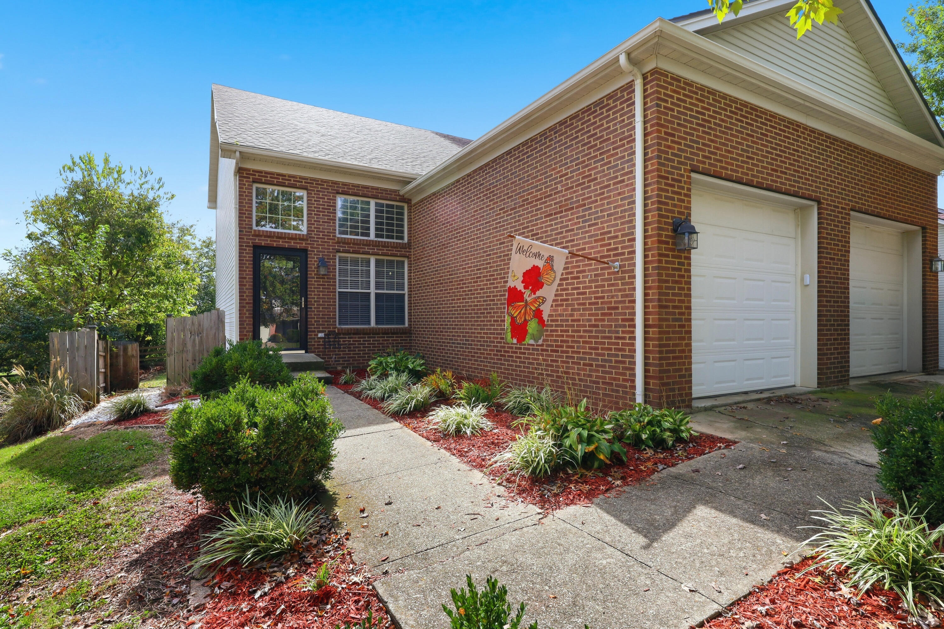 121 Bay Hill Drive Property Photo 1