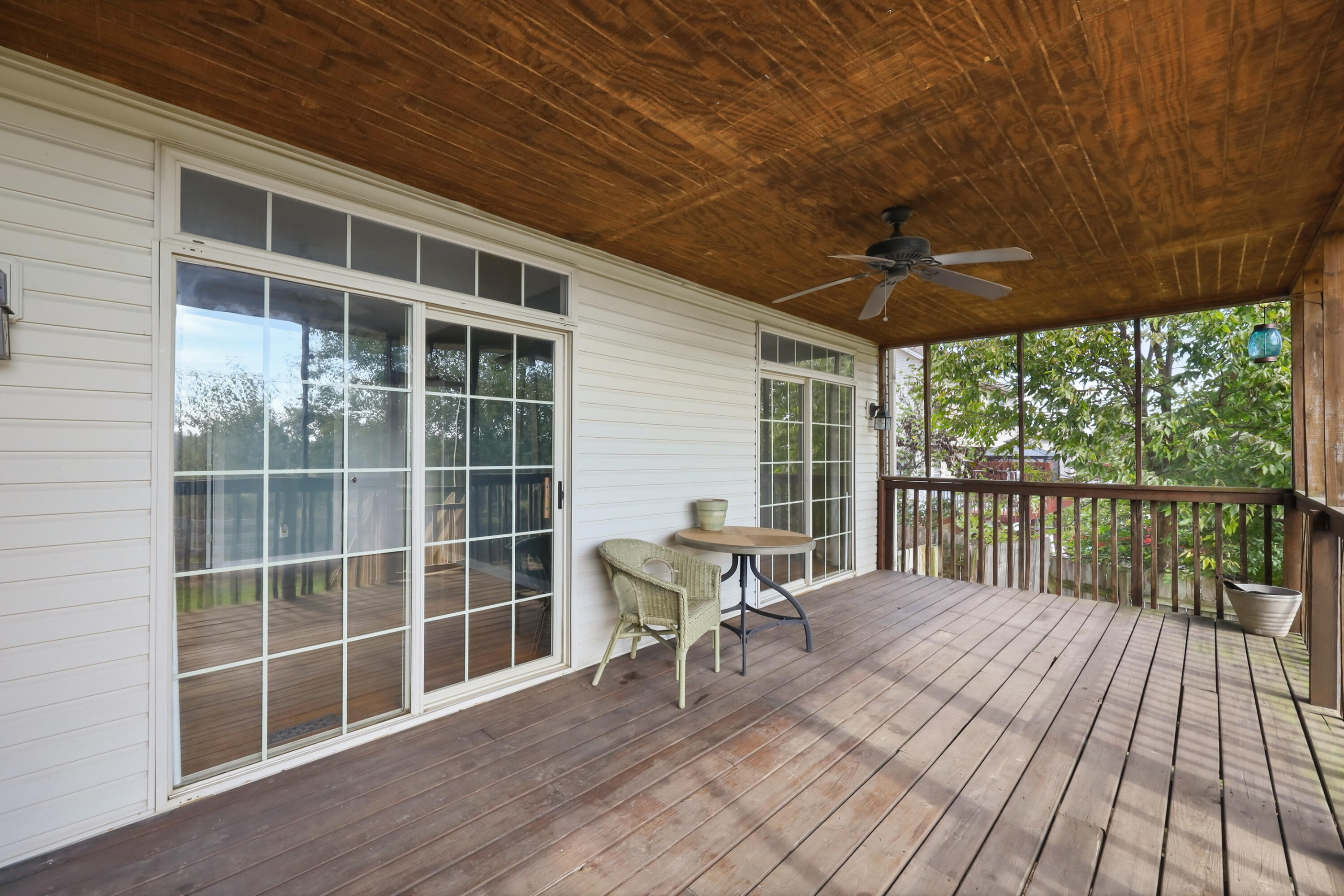 121 Bay Hill Drive Property Photo 6